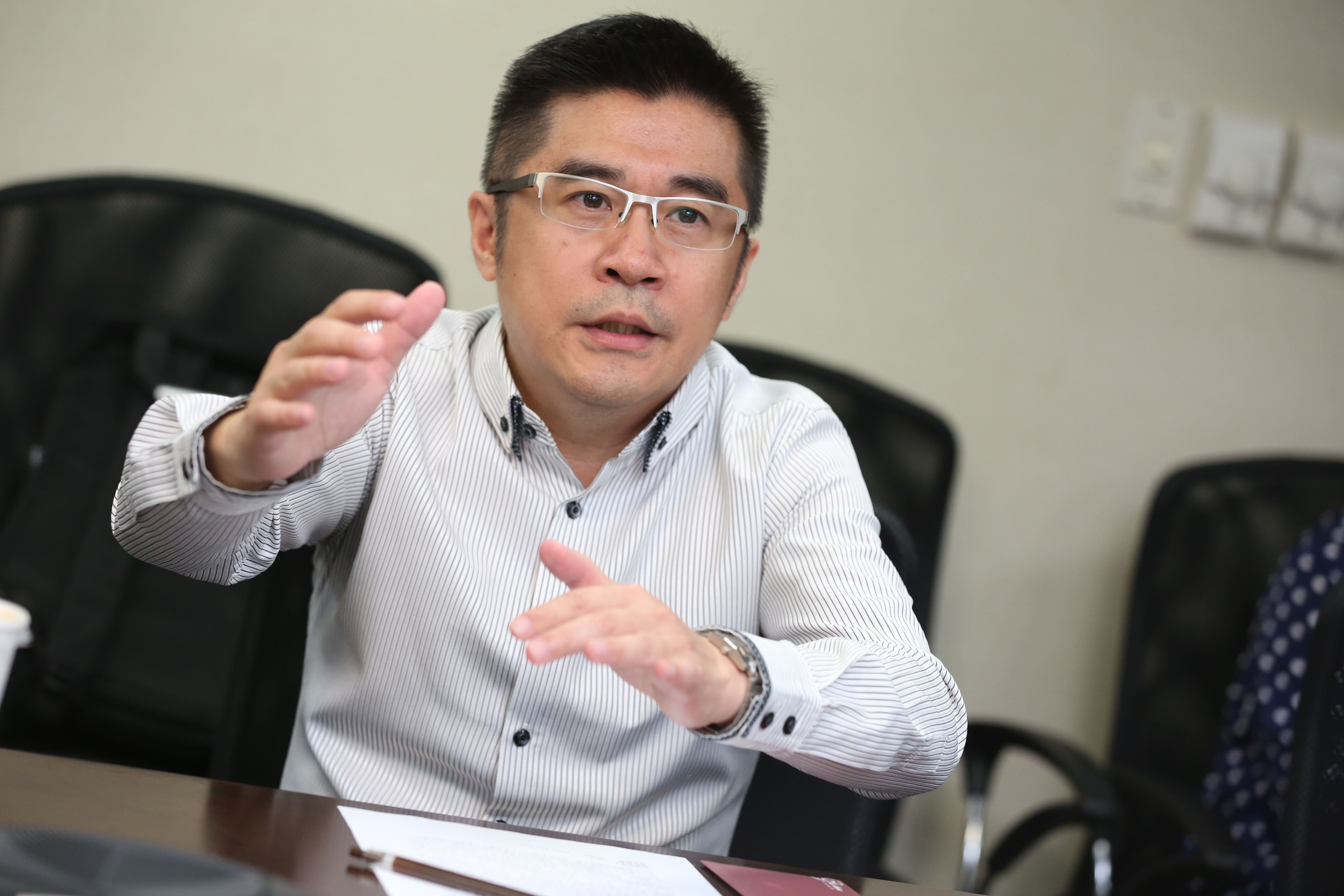 盧俊賢藉著提前改選董監事，弭平董事會中不同的聲音。