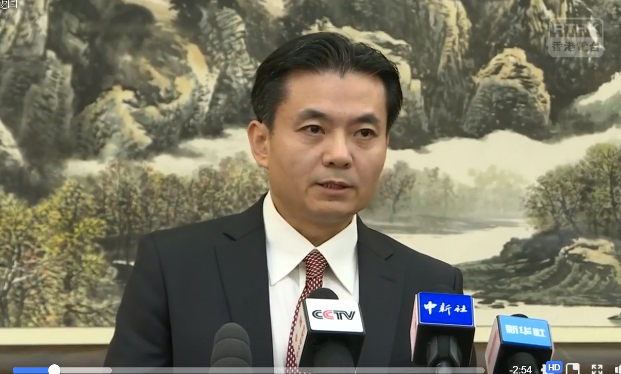 香港反送中運動越演越烈,中國港澳辦今再度在北京舉辦臨時記者會。(翻攝自香港電台視像新聞 RTHK VNEWS 直播影片)