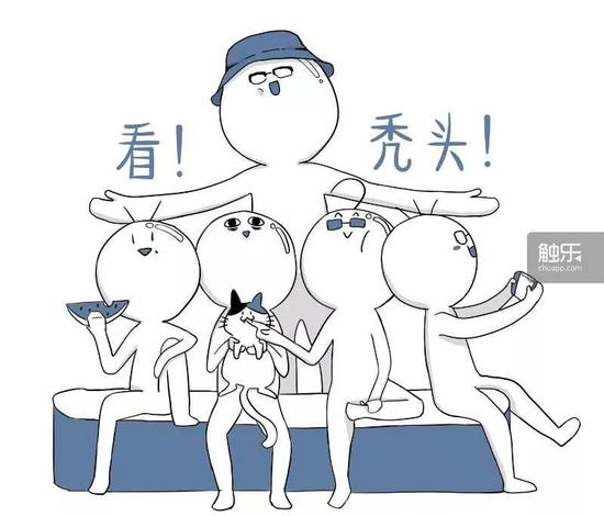 「維納斯的病曆本」接受採訪時分別匿名為華仔、琳仔、魚仔和麗仔，後為專案指導漁夫帽老師。禿頭指的是 4 人為遊戲搔掉千縷絲。（翻攝樂觸網）