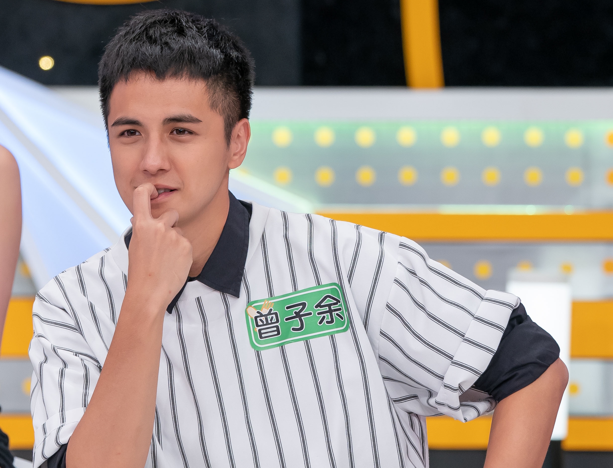 曾子余分享幾年前的驚悚經驗，離奇遭遇嚇得他與當時男搭檔，同床抱緊到天亮。（TVBS提供）