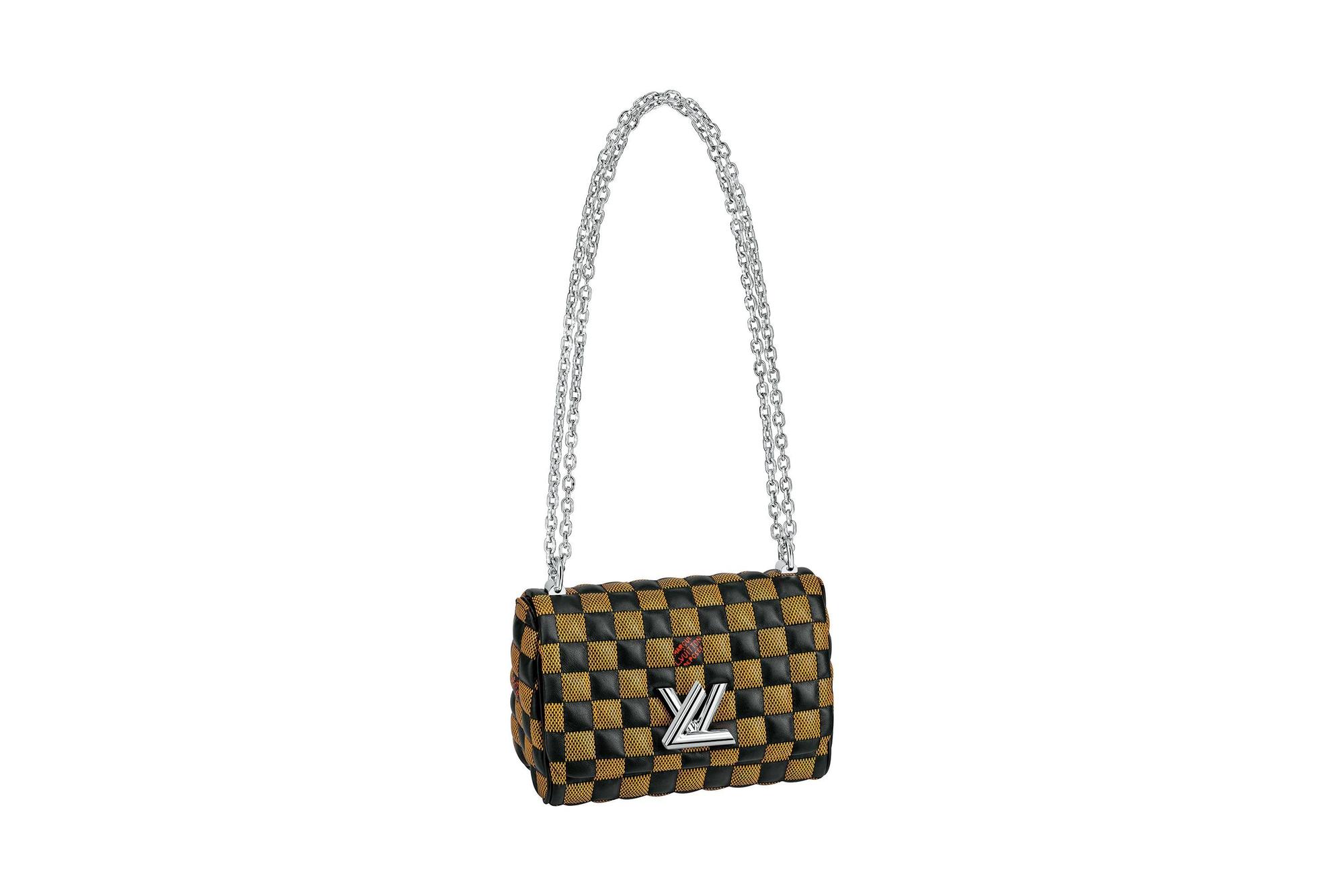 LOUIS VUITTON Twist BB手袋，NT$124,000（LOUIS VUITTON提供）