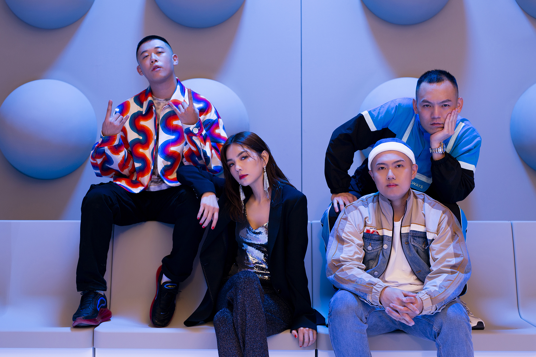 玖壹壹新單曲〈來個蹦蹦〉，邀來Ella陳嘉樺跨刀。（混血兒娛樂提供）