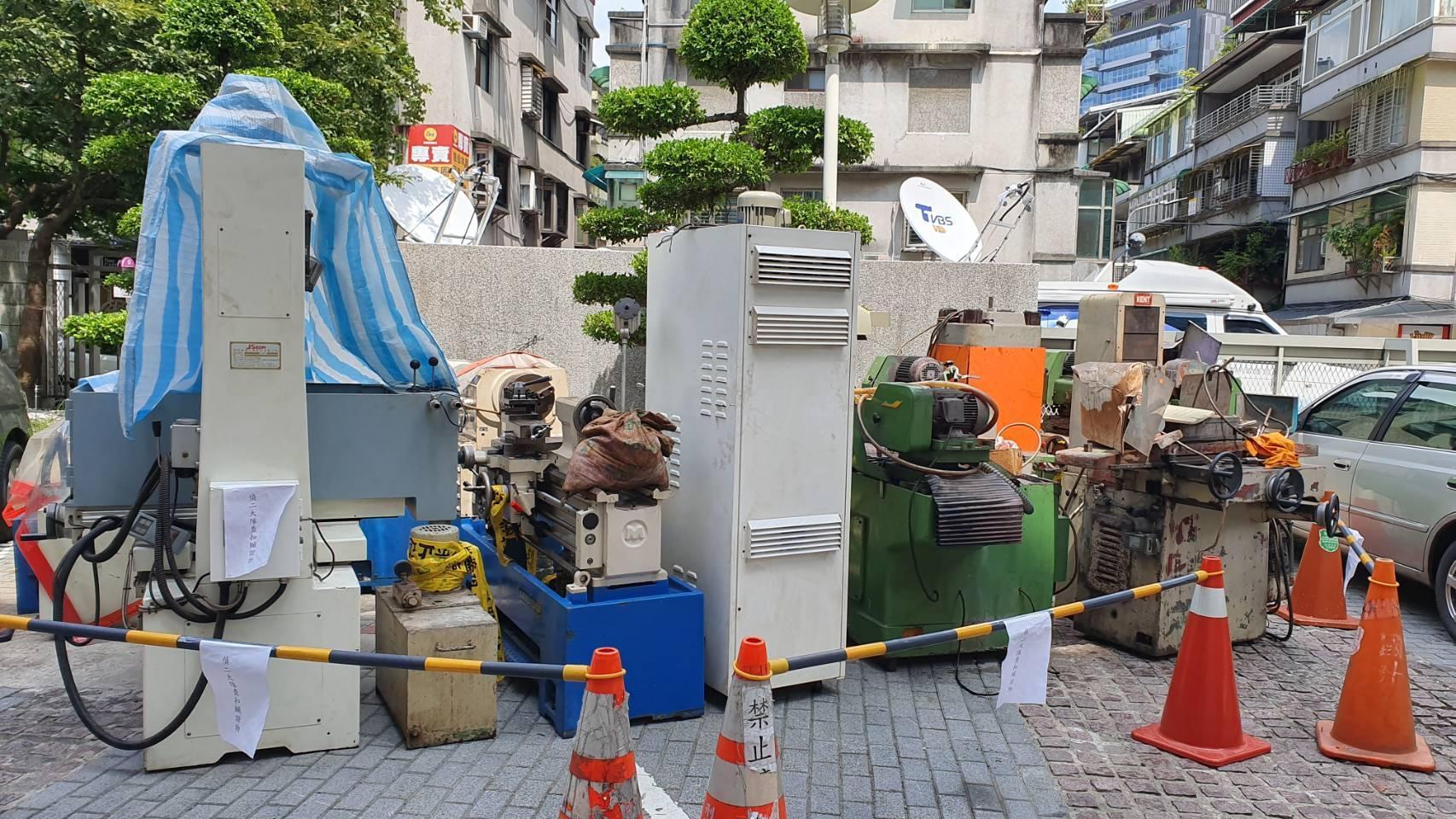 警方在現場搜出大量改槍機具。（刑事局提供）