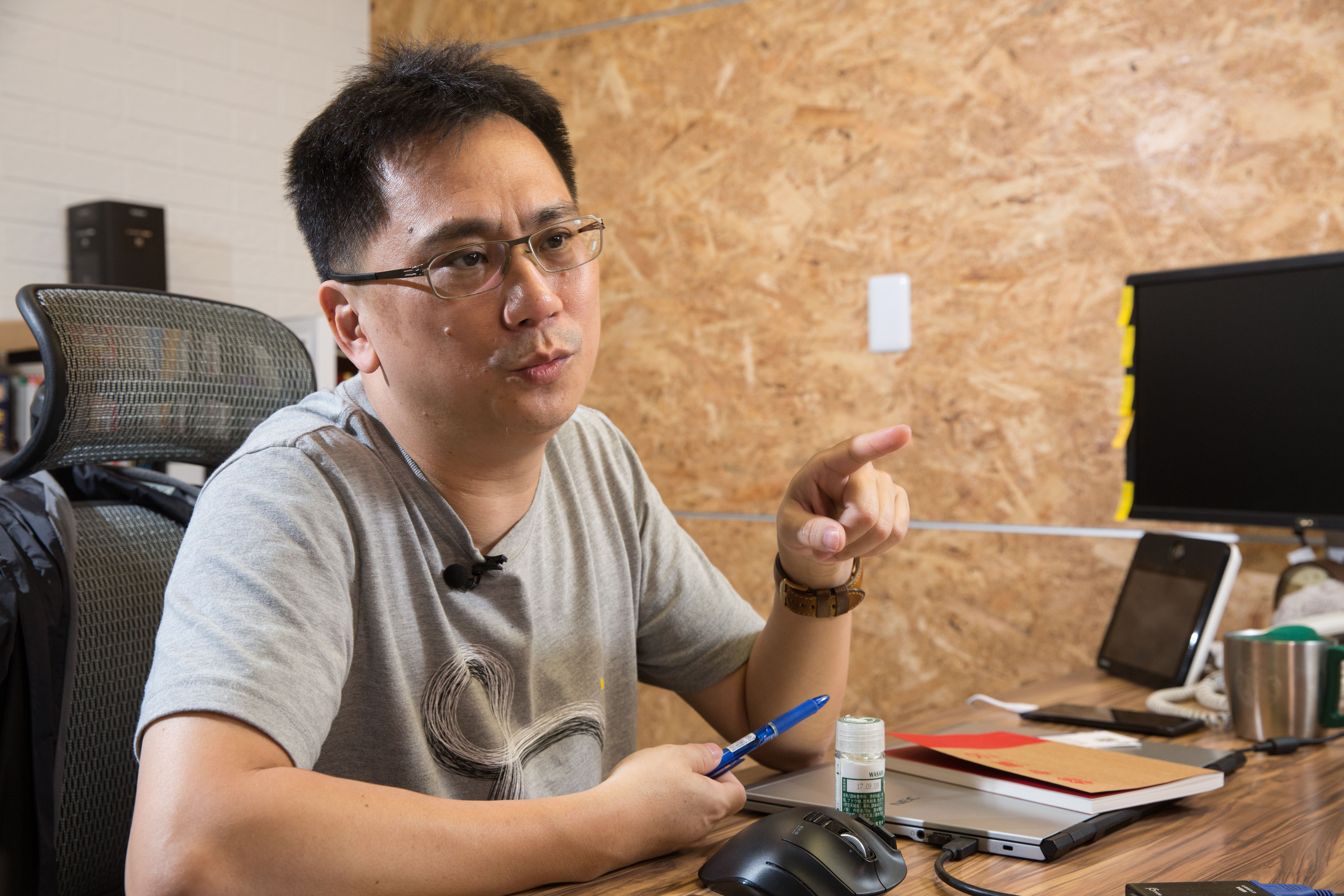 時常在臉書針貶時事的486先生PO文表示，「工資的上漲我覺得是好事」。