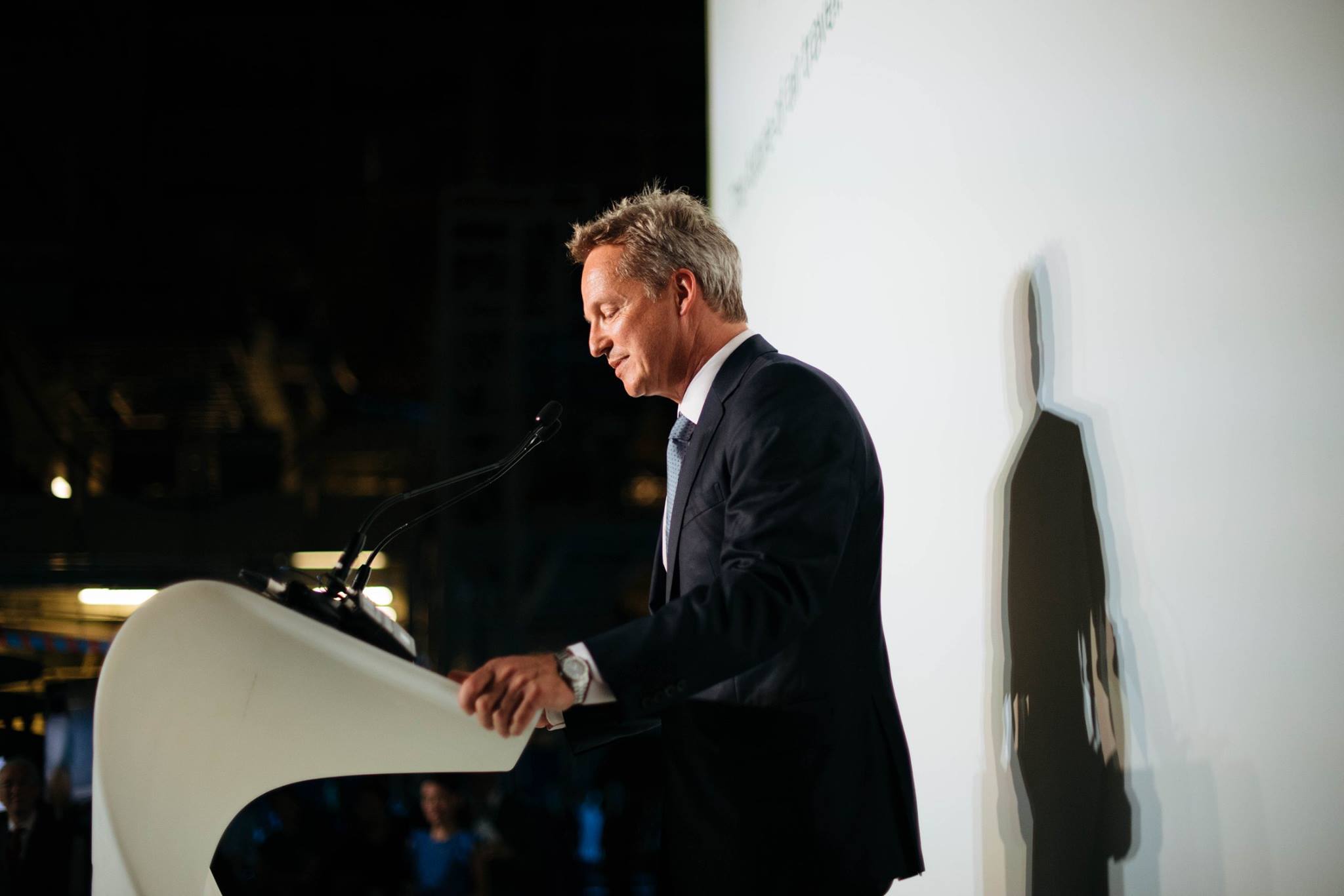 國泰航空行政總裁何杲傳出不畏中國當局施壓，只交出自己的名字，不願出賣國泰員工。（翻攝國泰航空臉書）