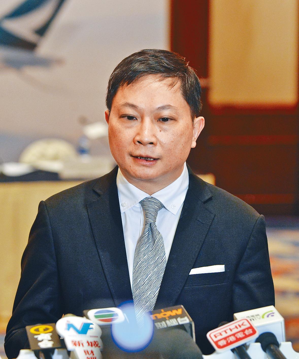 顧客及商務總裁盧家培上週和行政總裁何杲,兩人雙雙「被請辭」。(東方IC)
