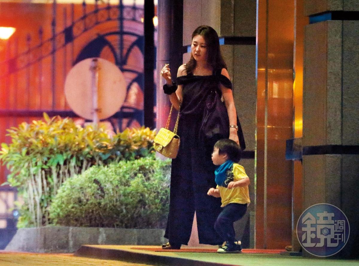 麻衣雖為王泉仁誕下一子，但兩人幸福婚姻沒有維持多久就觸礁。