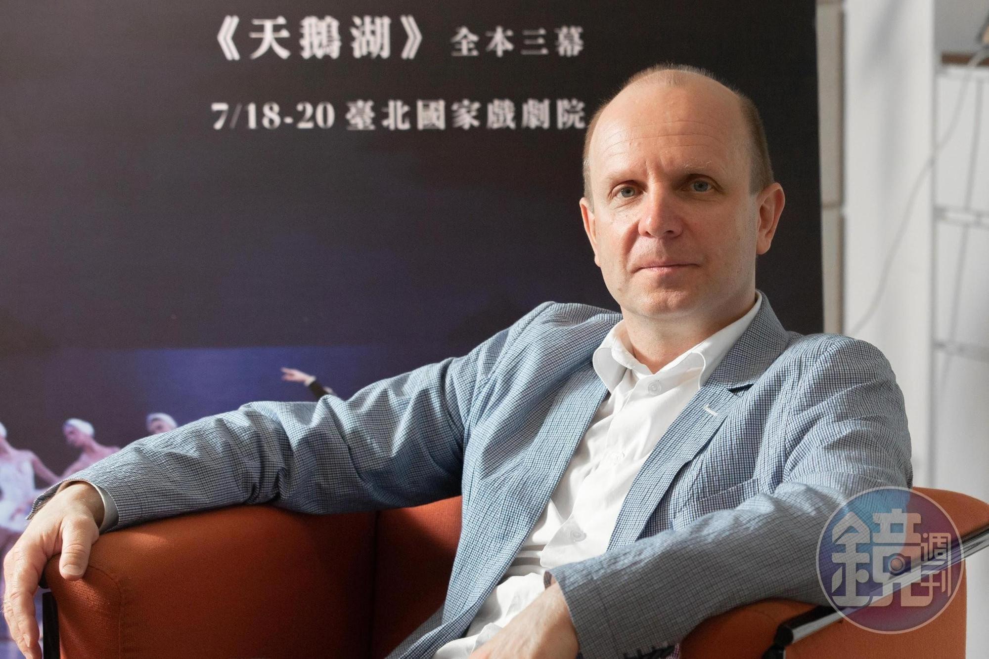 舞者出身的尤里法蒂夫10年前接下馬林斯基芭蕾舞團總監一職，延續俄系古典芭蕾的傳統，也開創新局。