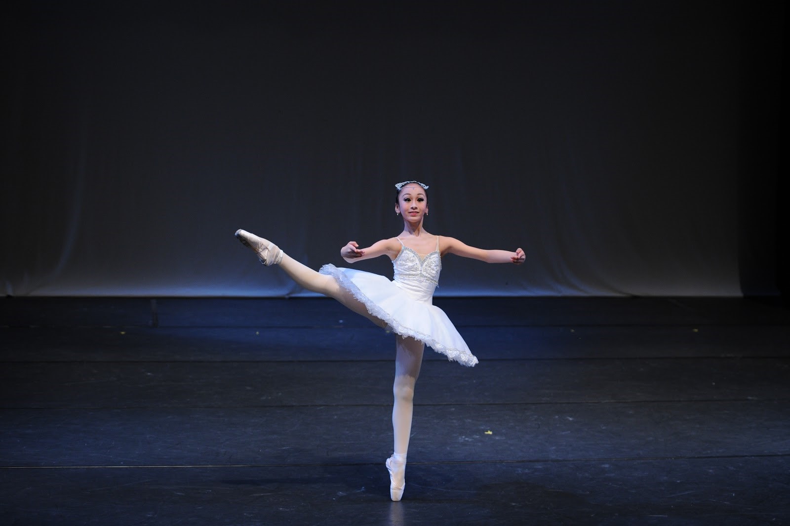 日本舞者永久芽衣2年前加入馬林斯基芭蕾舞團,隔年便晉升第二獨舞者。 (翻攝自yagp.org)