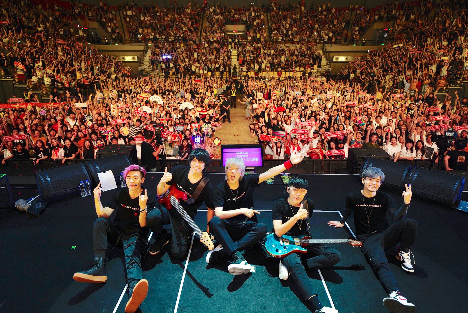 八三夭參加完「Summer Sonic」音樂祭，隨即飛至上海辦巡演。（滾石唱片提供）