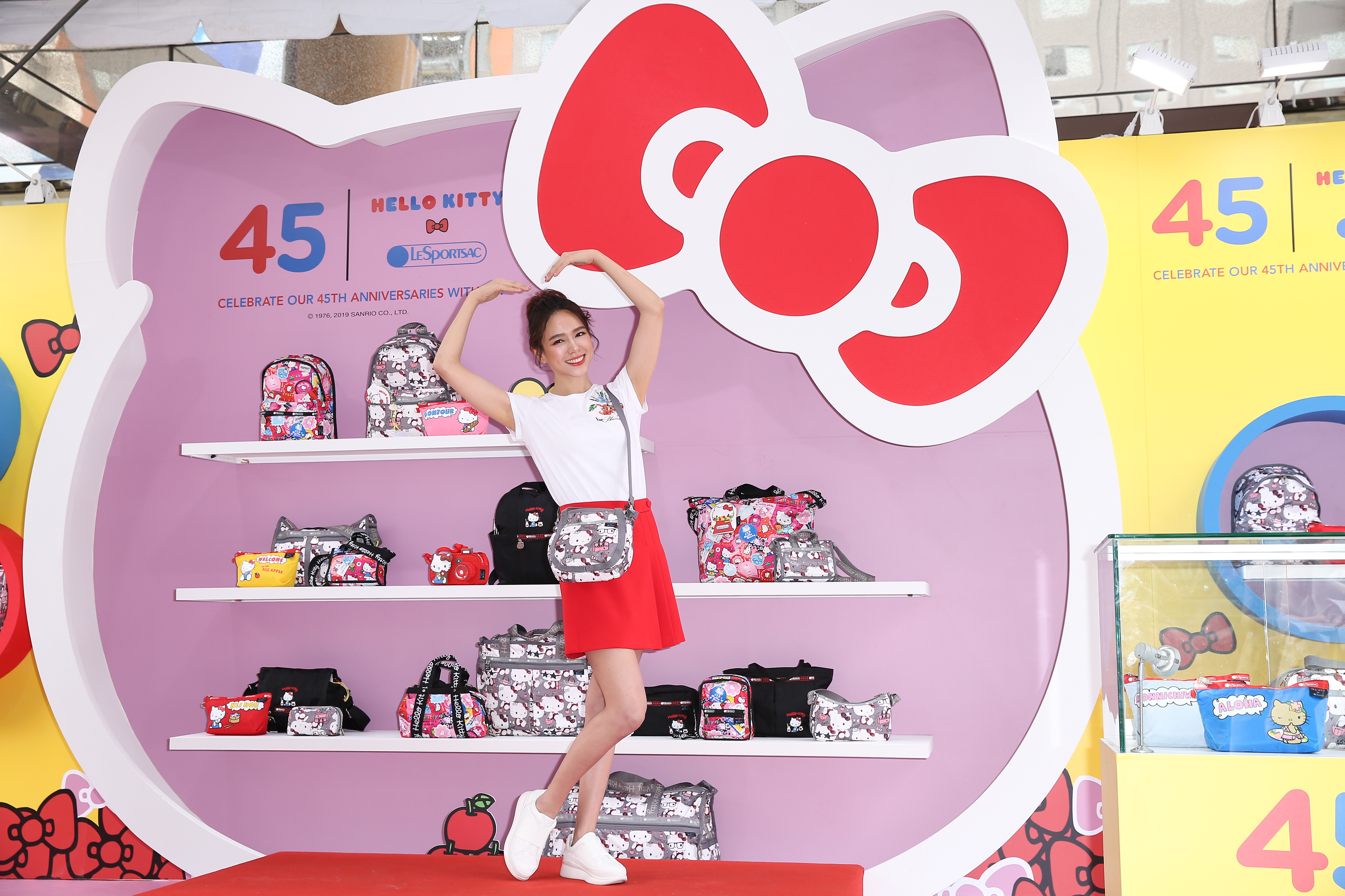 夏于喬出席HELLO KITTY x LesSportsac聯名系列Pop-Up Store開幕記者會活動，笑稱自己好久沒有如此少女感。