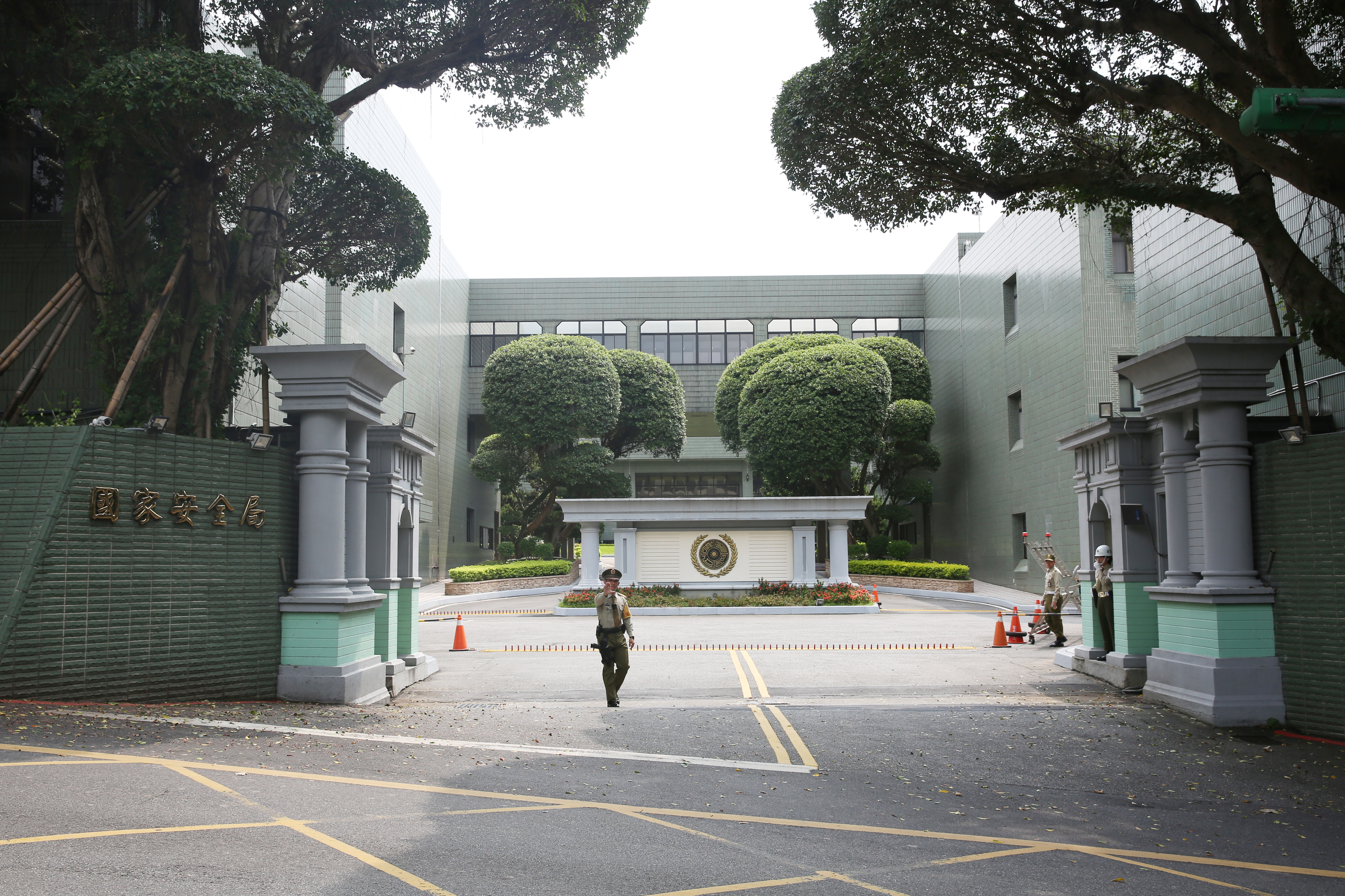 特勤人員被爆用小金庫購買私菸，經專案小組調查後，發現並無此事。