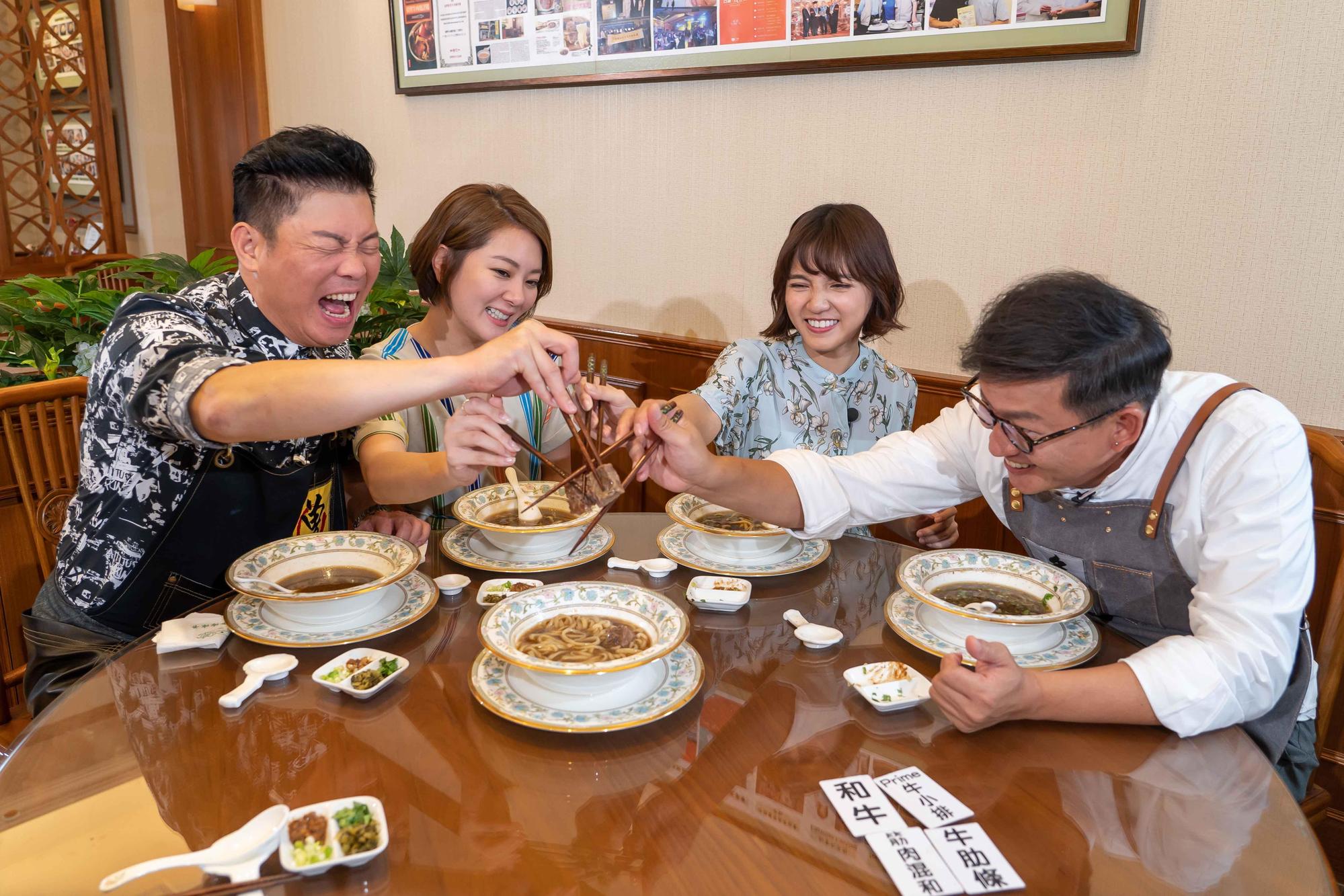 曾國城相隔10年,為《食尚玩家-歡樂有夠讚》再次主持外景,心情緊張到失眠!(TVBS歡樂台提供)