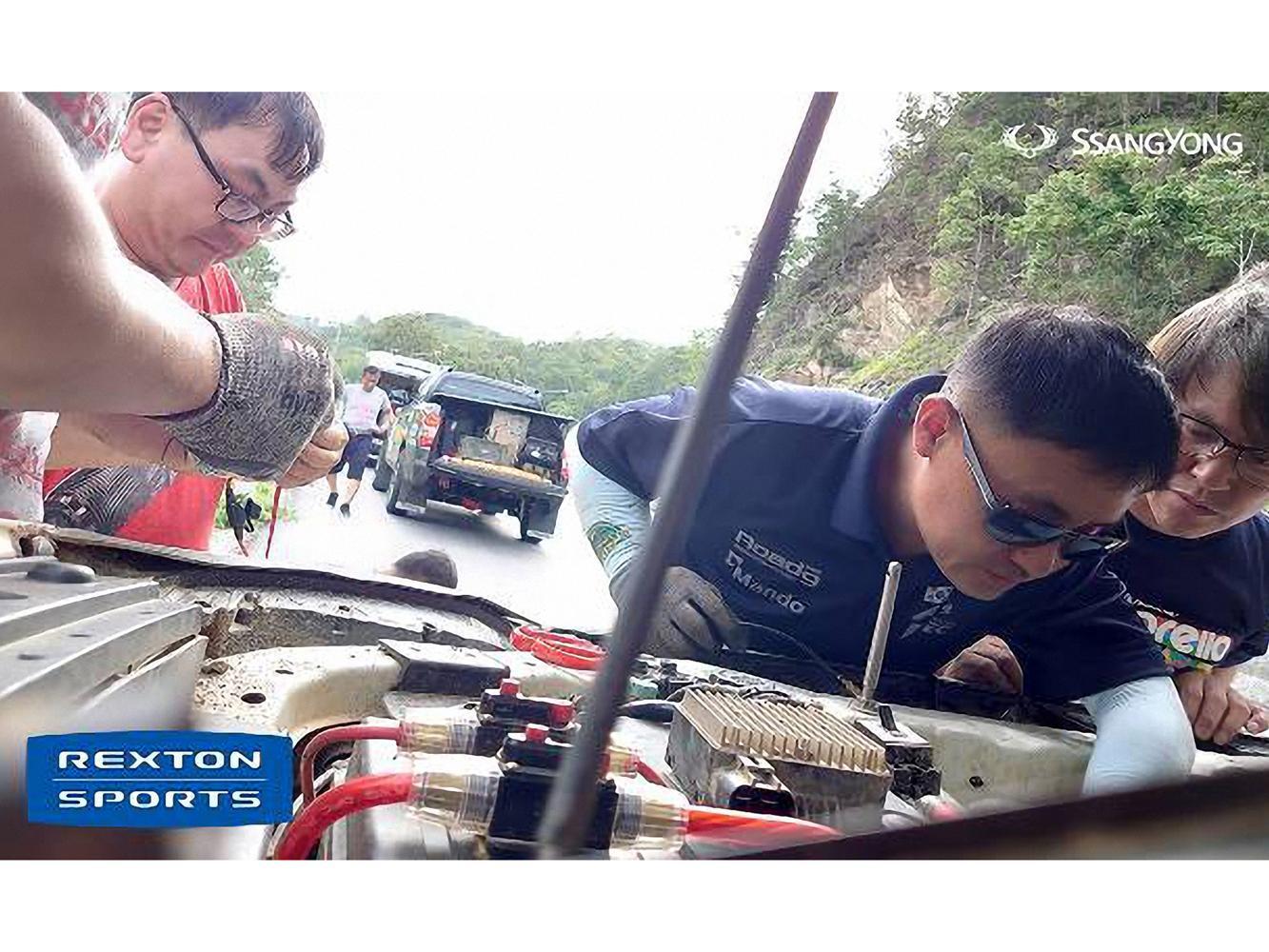 韓國隊伸手協助沈佳穎與REXTON SPORTS，在零件上給予大力支援，得以順利完成2019 AXCR賽事。