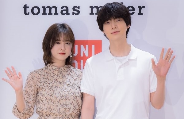 具惠善(左)及安宰賢婚變連日鬧得沸沸揚揚,昨(21日)雙方在IG上隔空交火。(翻攝自東亞體育)