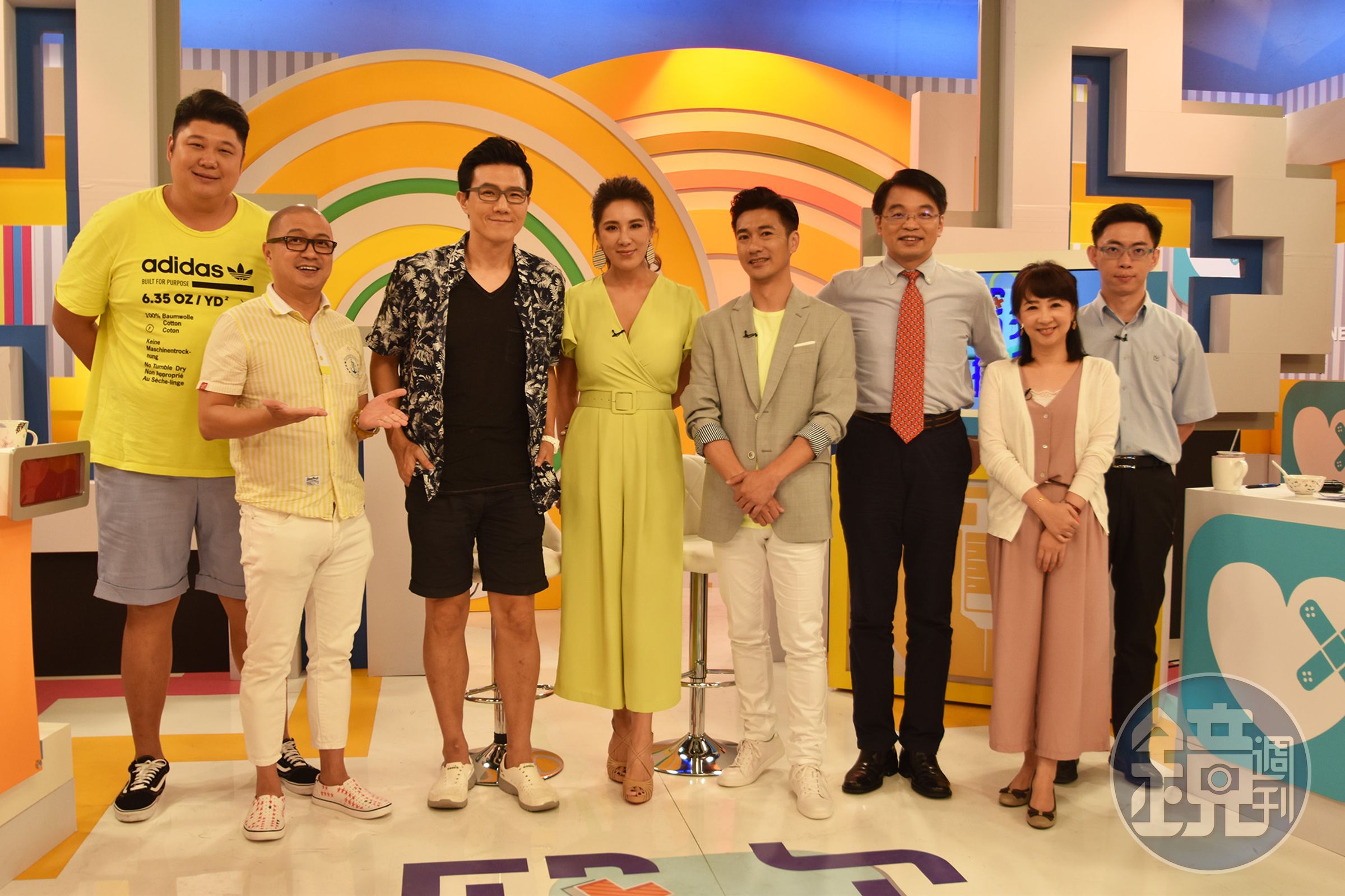 緯來《醫次搞定》日前討論「痛風」主題，蔣偉文、哈孝遠等人分享慘痛經驗。（緯來提供）