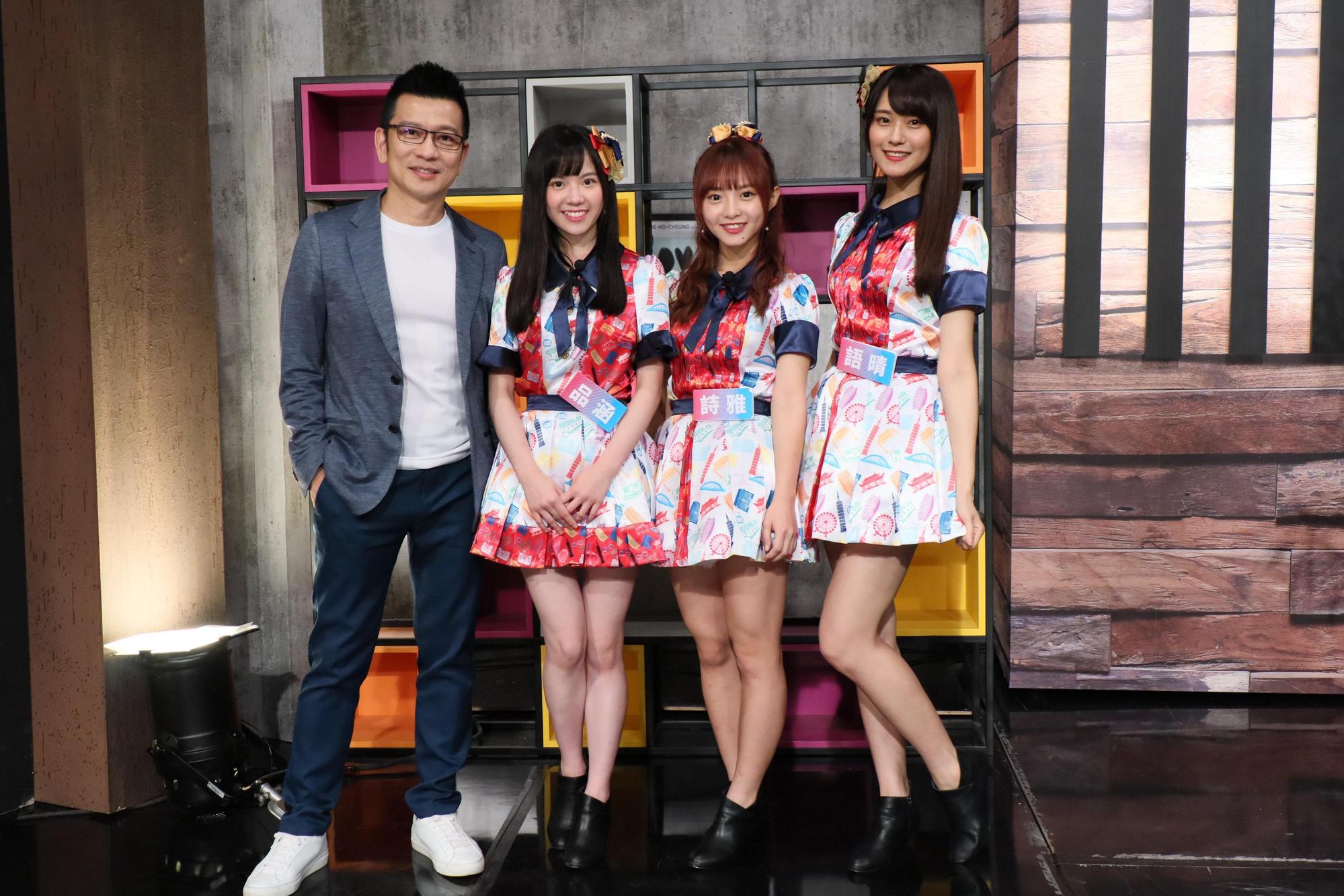陳子鴻攜旗下女團AKB48 Team TP隊長陳詩雅、團員邱品涵和劉語晴上《娛樂鄉民》。(MOMOTV提供)