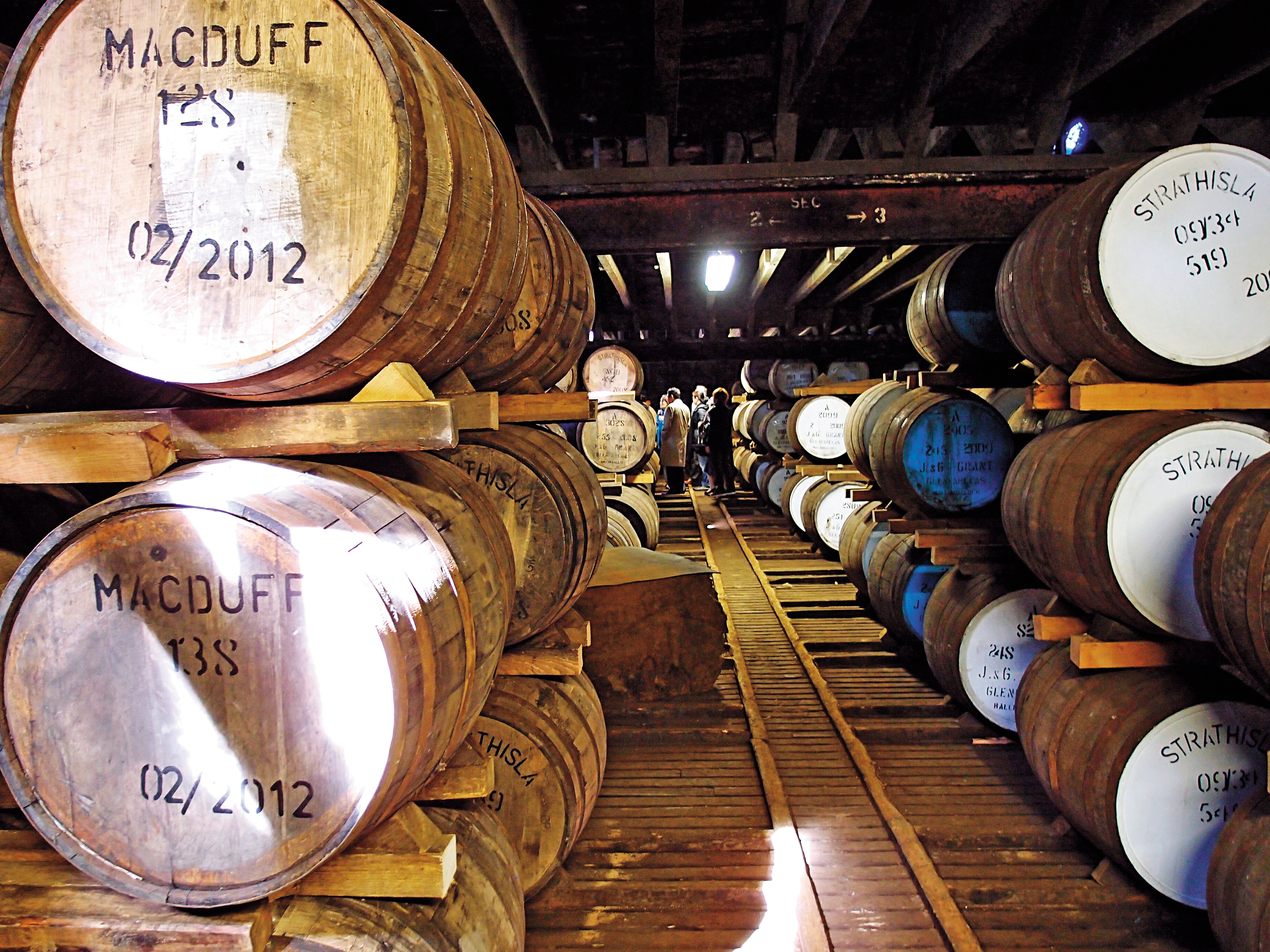 威士忌陳年在酒窖裡的期間，就是風味魔法發生的時刻。