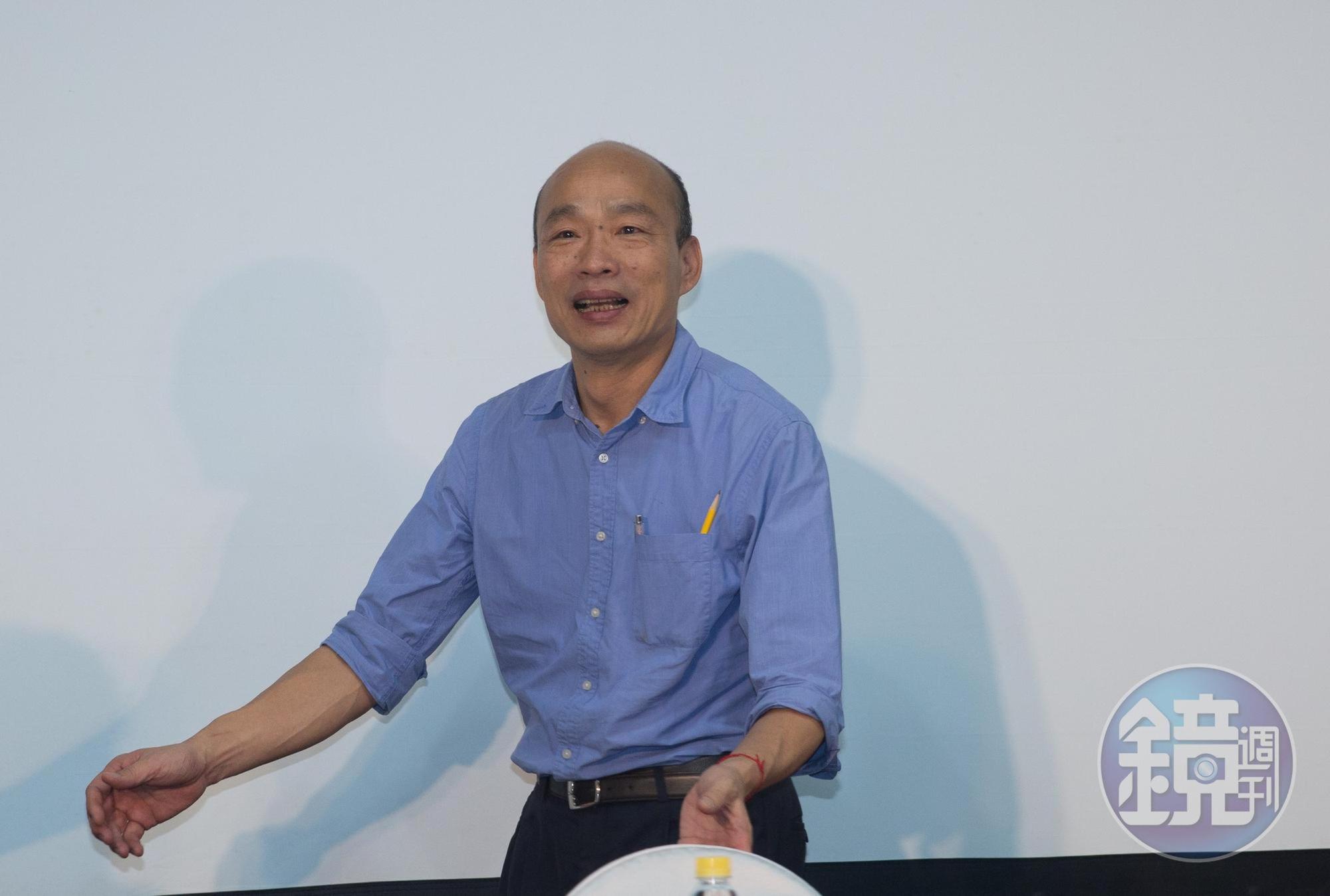 名嘴謝寒冰再開直播苦勸高雄市長韓國瑜(圖)應調整腳步。