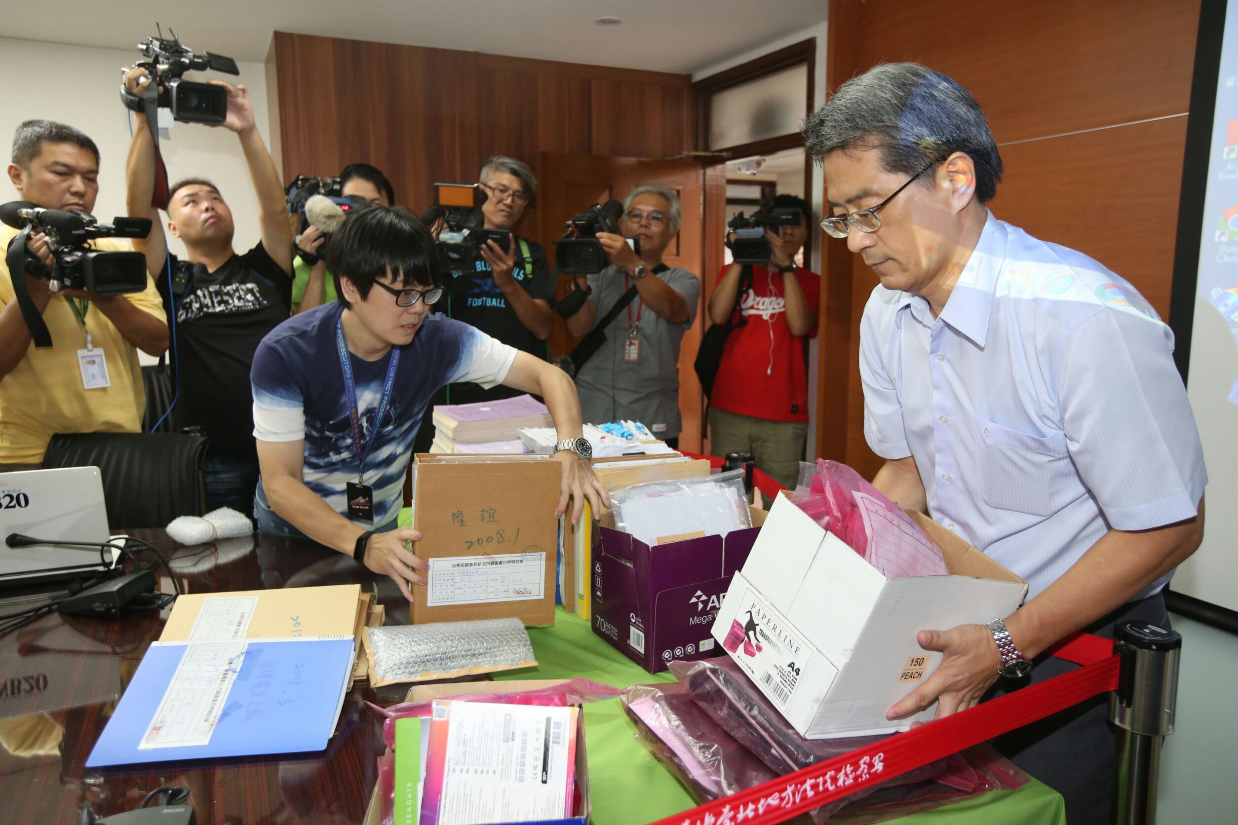 檢調偵辦國安局私菸案，專案小組查出，機邊交易模式緣起於馬英九執政時代的久安專案。