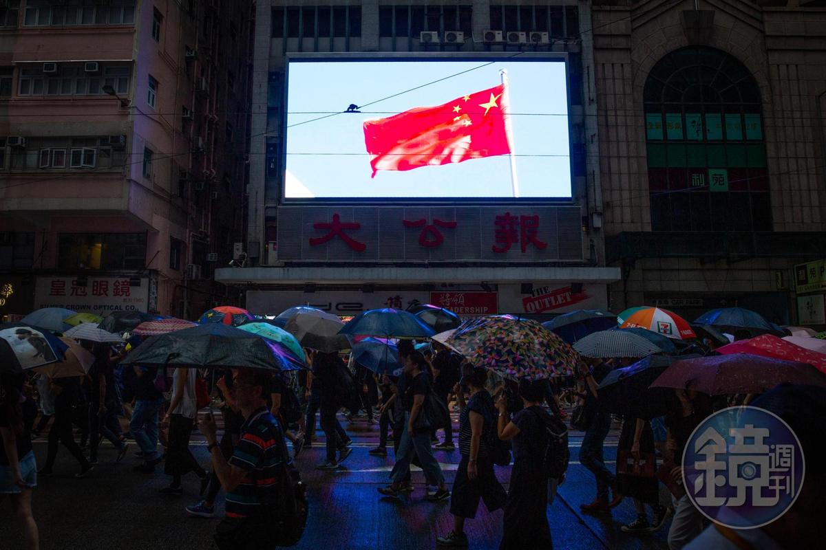香港反送中示威已延燒兩個多月,中國不僅加強力度打壓,還企圖操縱網軍。