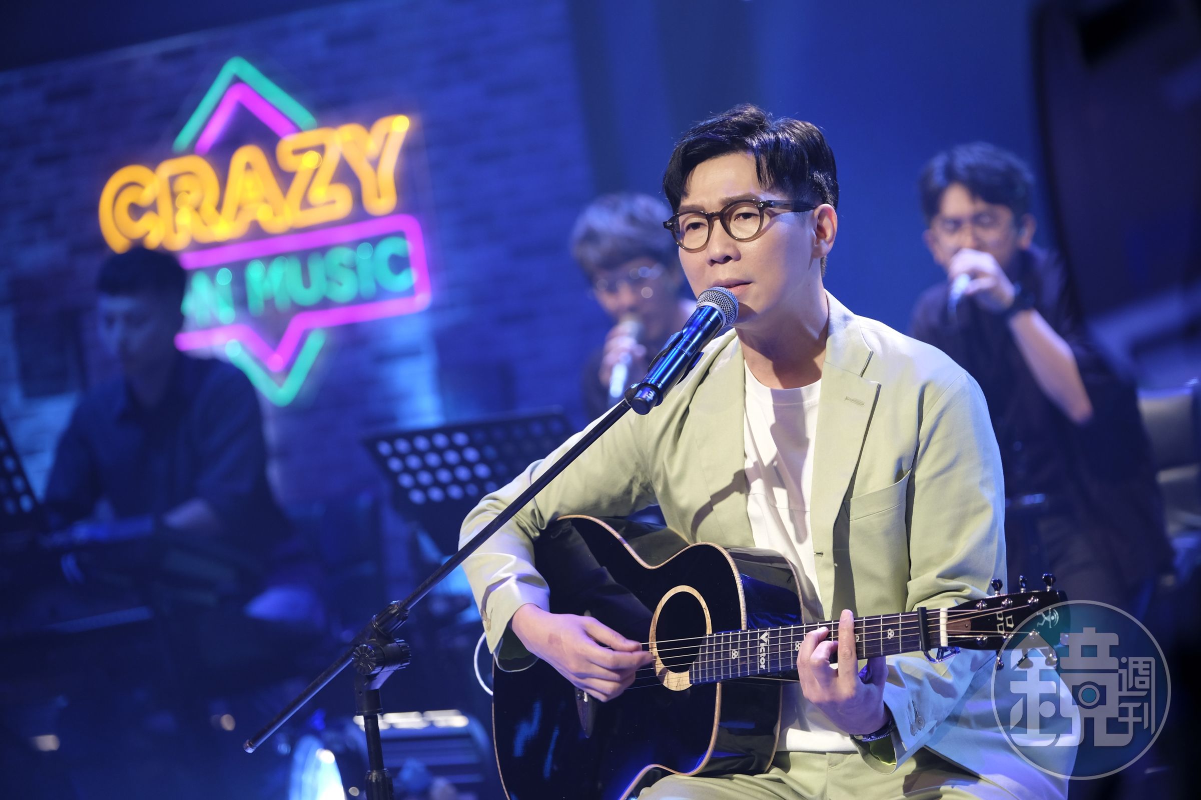 品冠原音重現20多年前風靡華語歌壇的金曲〈掌心〉。（八大提供）