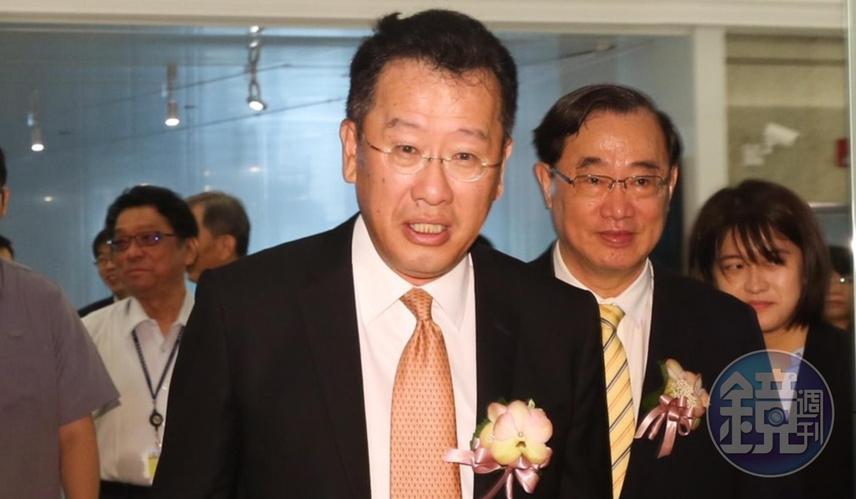 永豐銀又傳弊案，顧立雄今天出席「元大臺灣ESG永續ETF上市掛牌典禮」時表示，會比照過去標準裁罰。