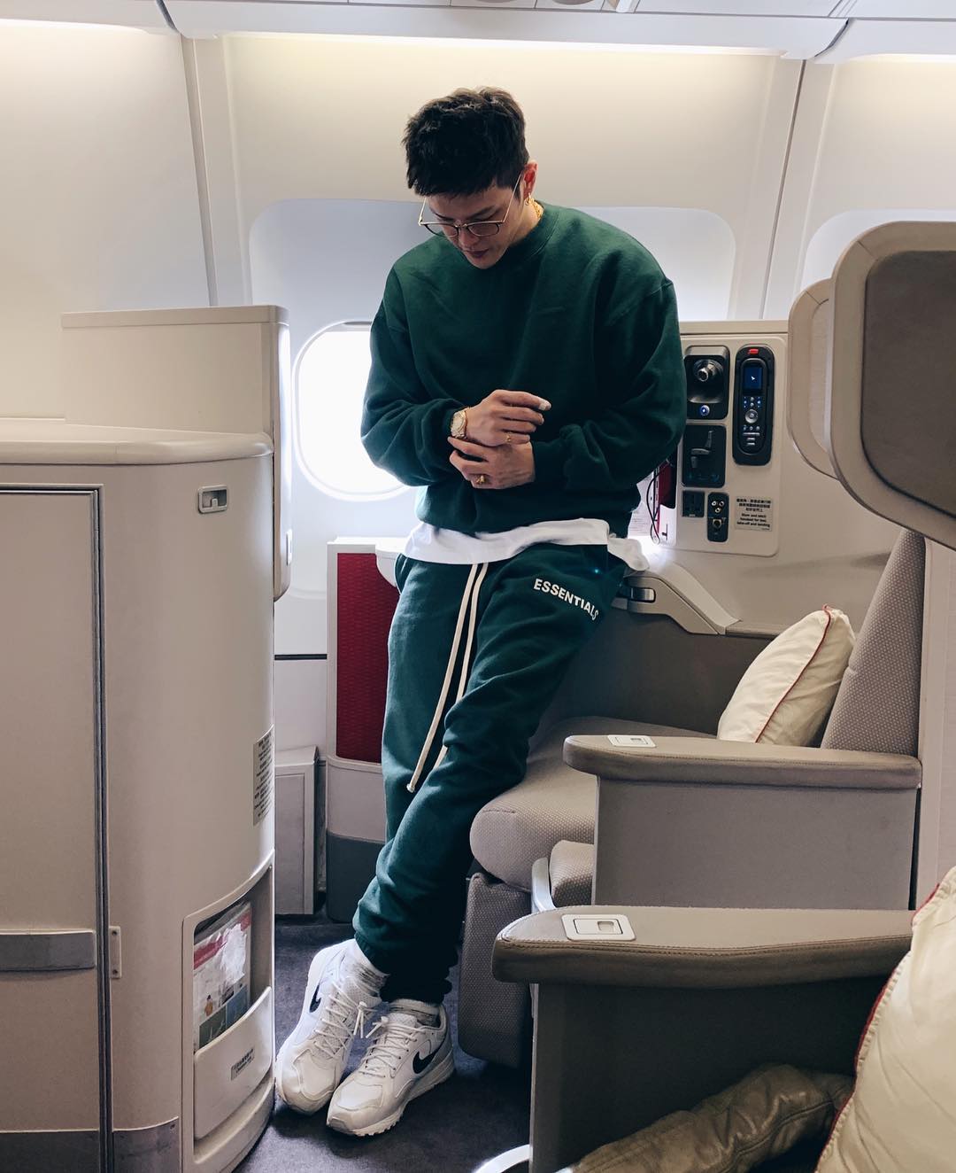Mark擁有顯赫家世，不時會在社群媒體上曬出炫富照。（翻攝Mark Instagram）