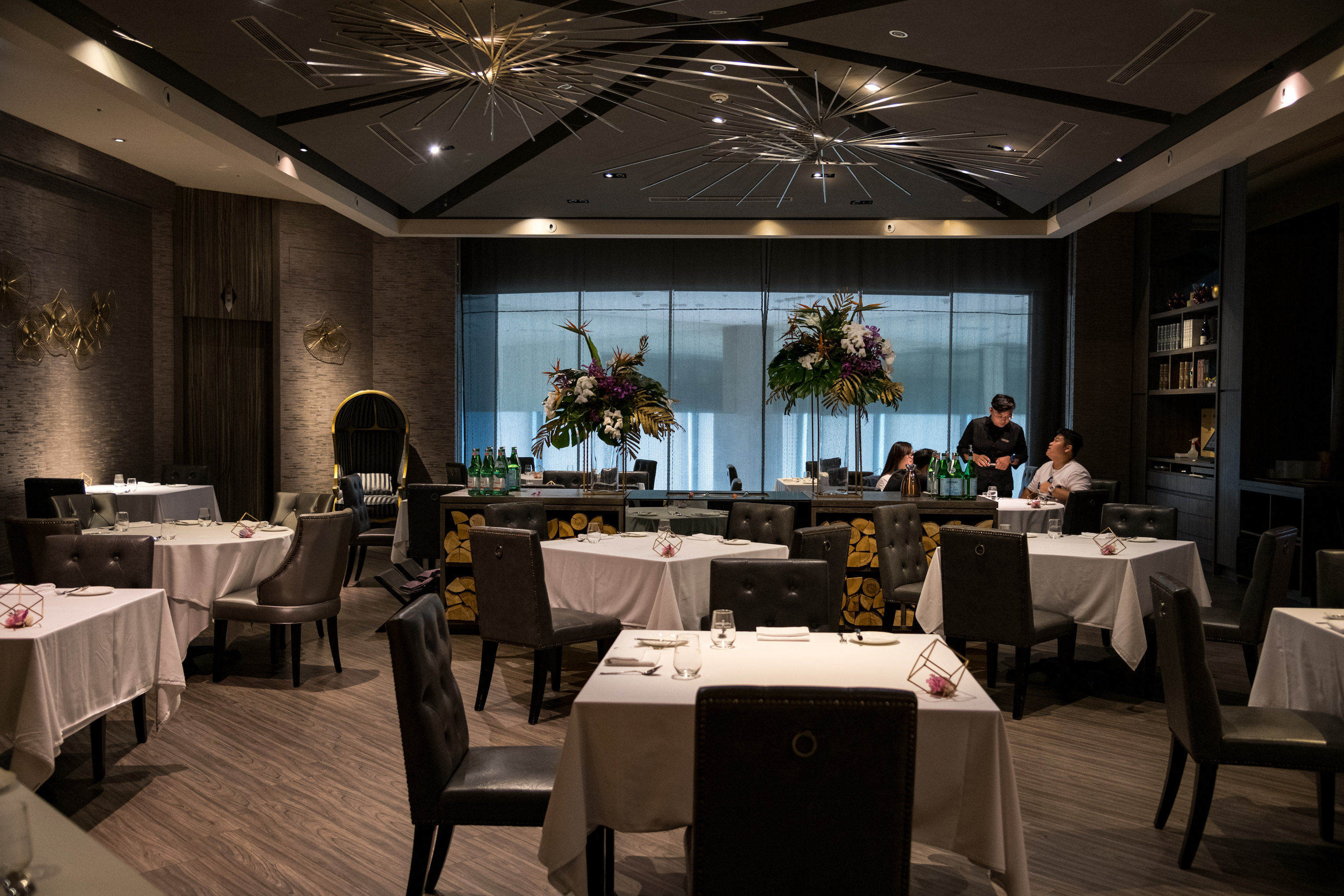 「N°168 PRIME敦化店」從牛排館轉型為主廚創意的精緻餐飲。