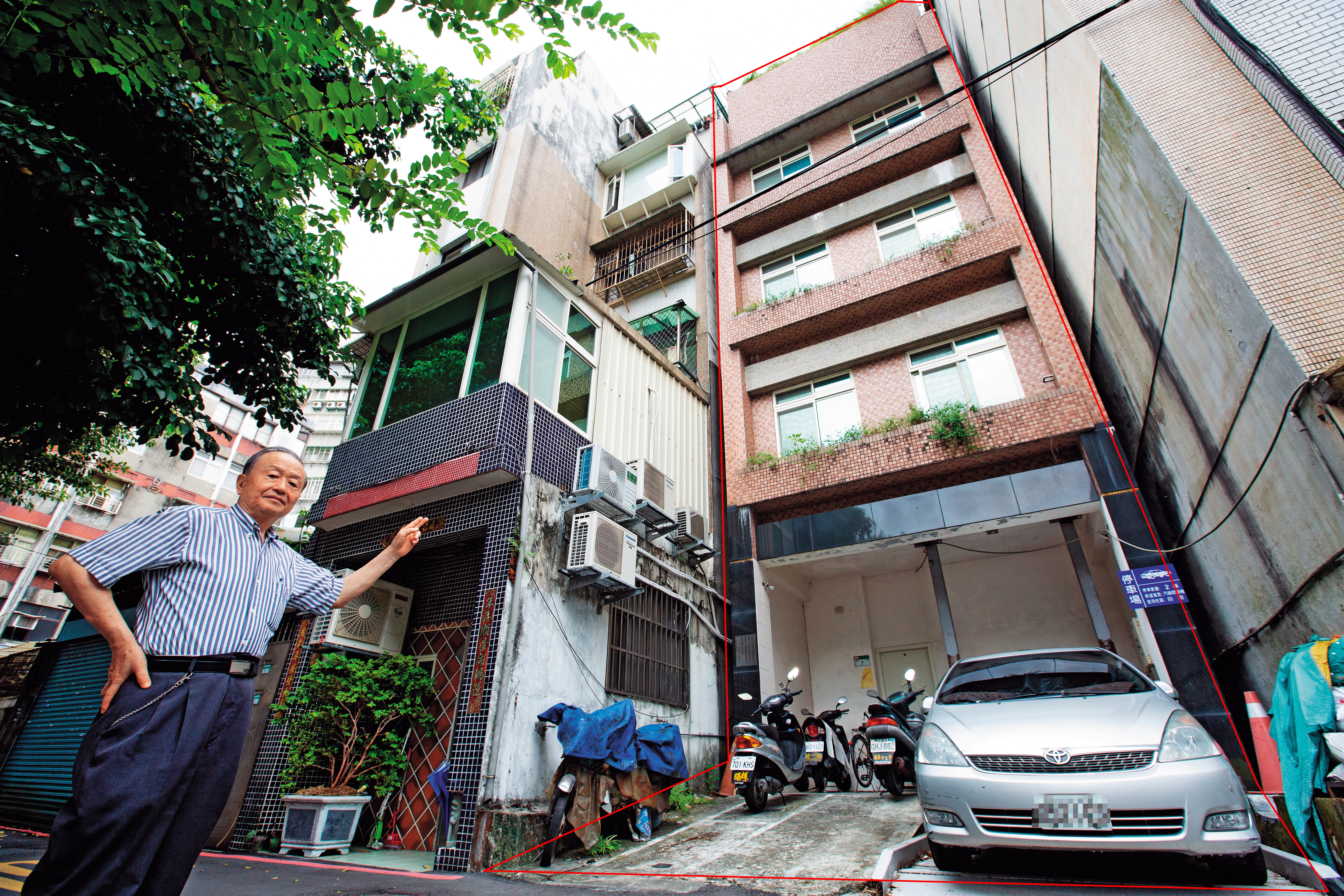 高為邦指控，這棟價值2550萬元的透天厝（紅框處）因被偷蓋章，成為他人囊中物。
