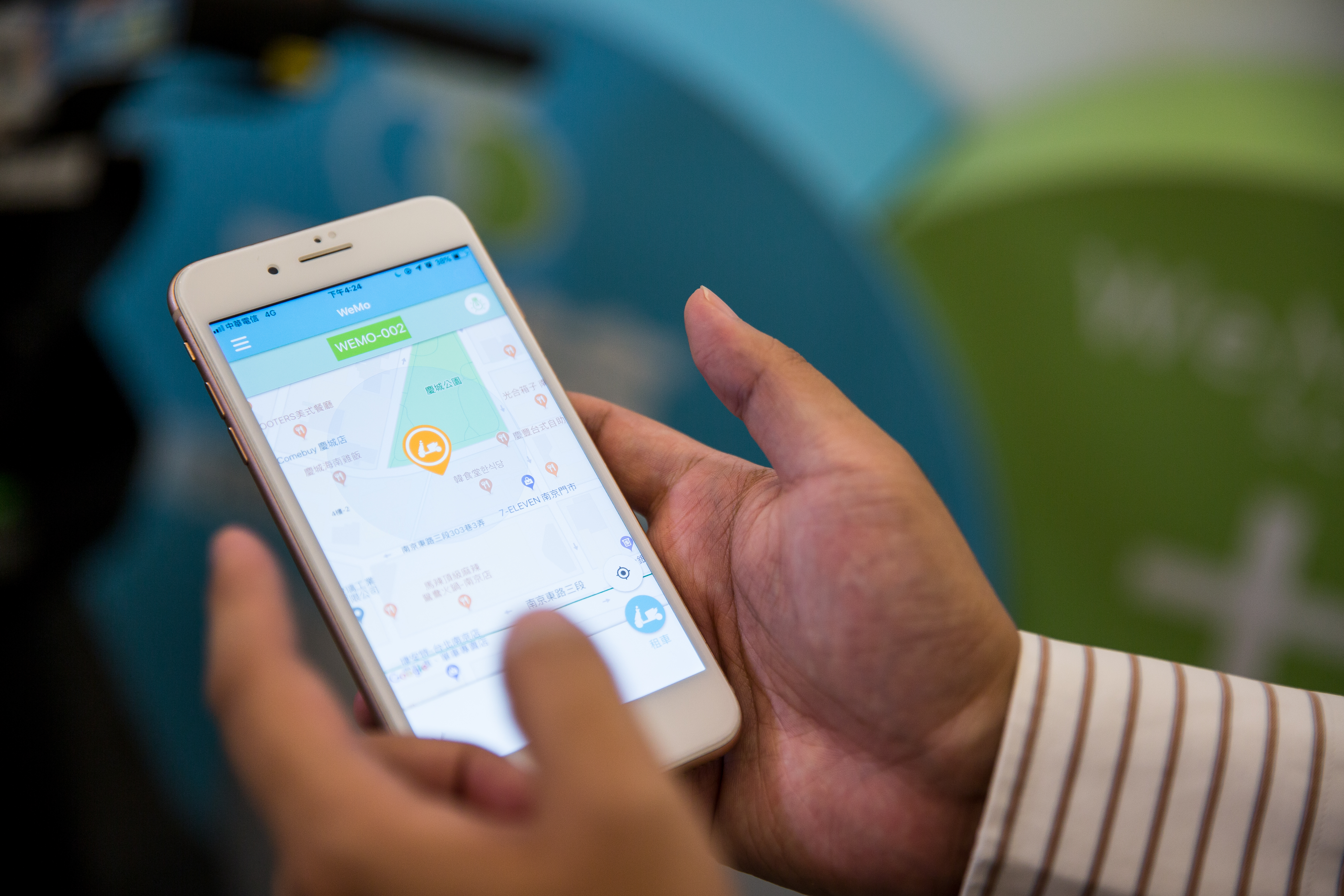 WeMo Scooter目前約投放3000台機車，可以透過APP找尋、啟動機車。 