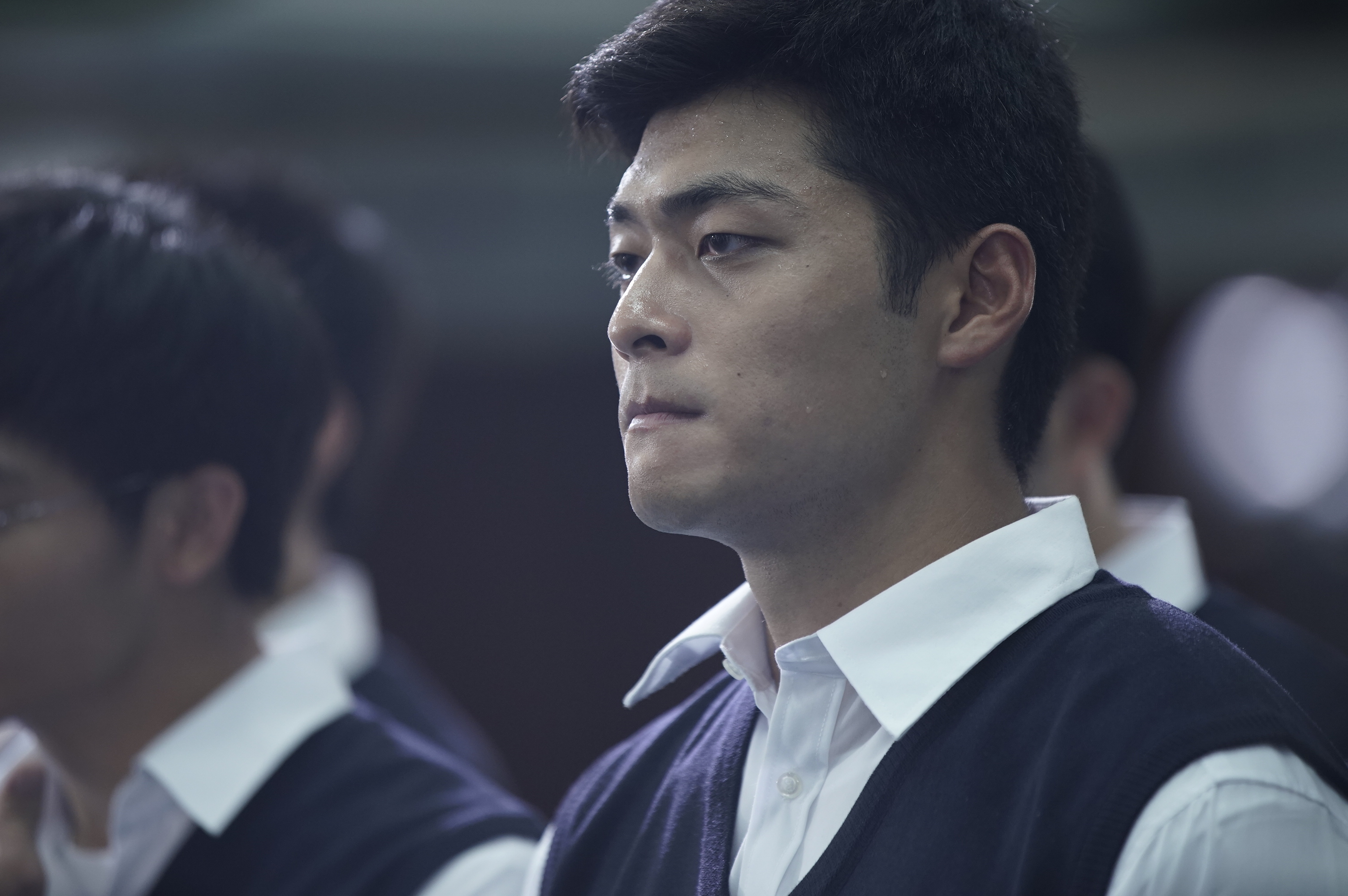 莊又齊在片中扮演光誠校隊的隊長，還有背部全裸鏡頭露出好身材，讓觀眾看完忍不住打聽他是誰。（華納兄弟提供）