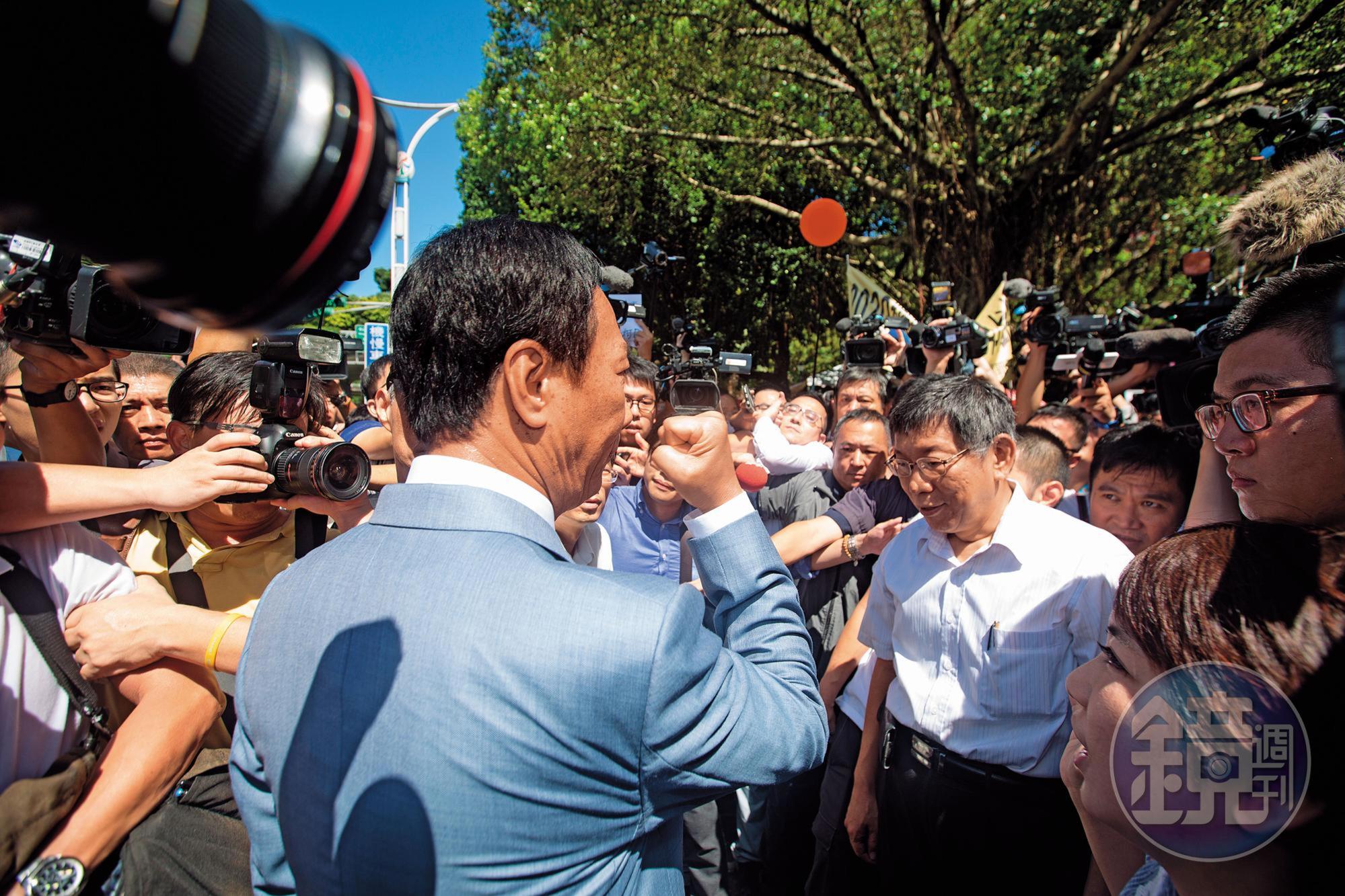 郭台銘將主導三方結盟方向,目前已初步規劃人力布局,柯、王2陣營都有核心幕僚進駐團隊。