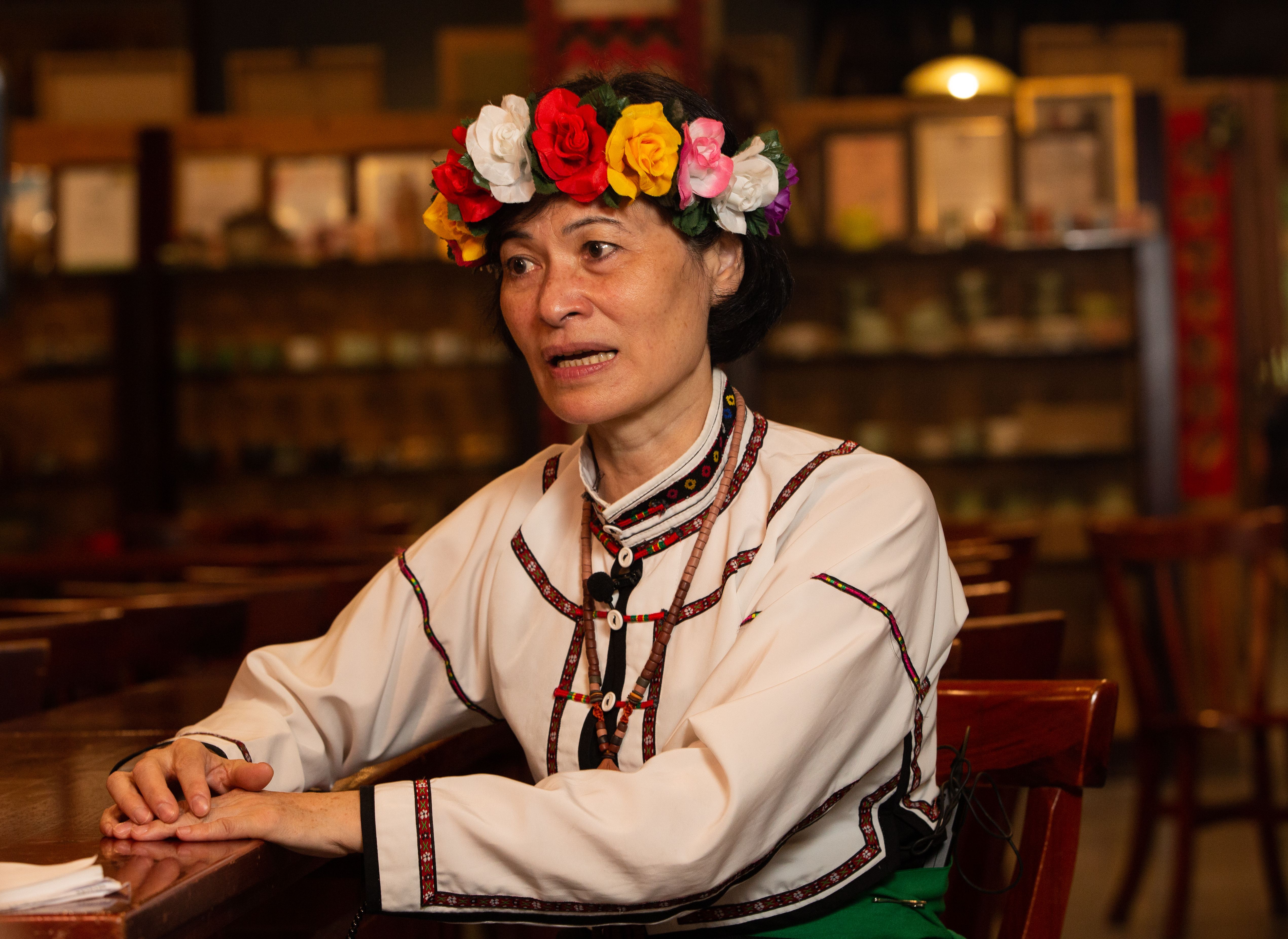 張秀娥是撐起力馬生活工坊的靈魂人物，她無怨無悔支持另一半的原創理念。