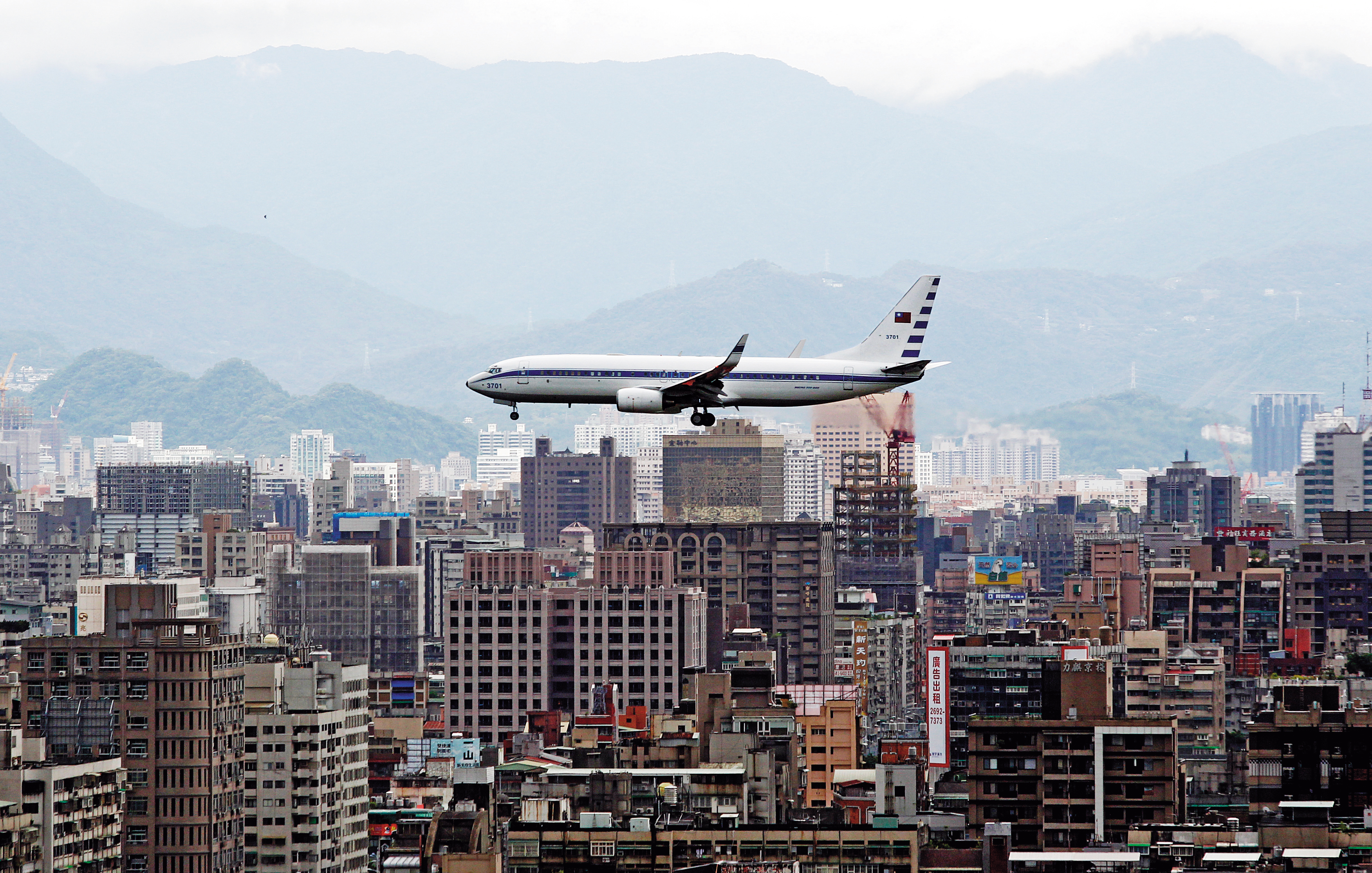 總統行政專機隸屬空軍，機齡高達19年，至今服務過扁、馬及小英3位元首。（東方IC）