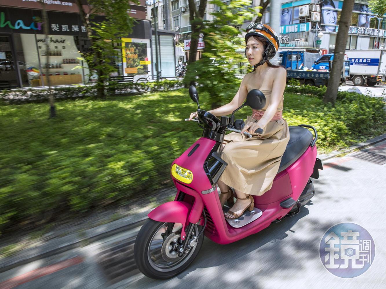 Gogoro 3的起步自然沒有前兩代的凌厲，但相對的更為線性與好駕馭。