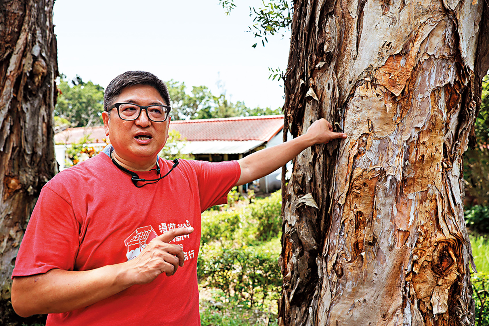 導陳武強已住在中興新村將近50年。