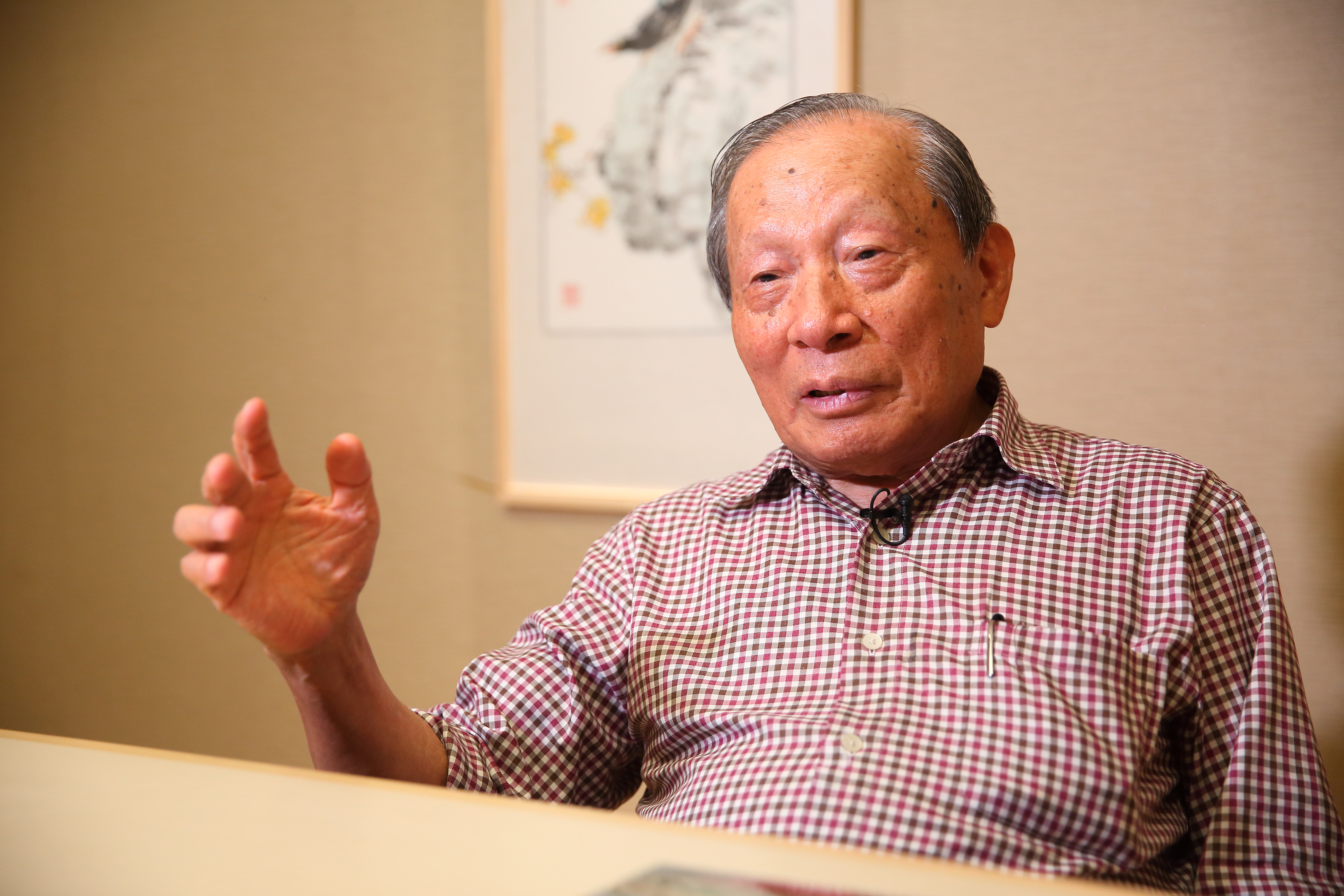 洪騰勝一說起棒球，聲若洪鐘、口沫橫飛，被譽為台灣職棒之父。