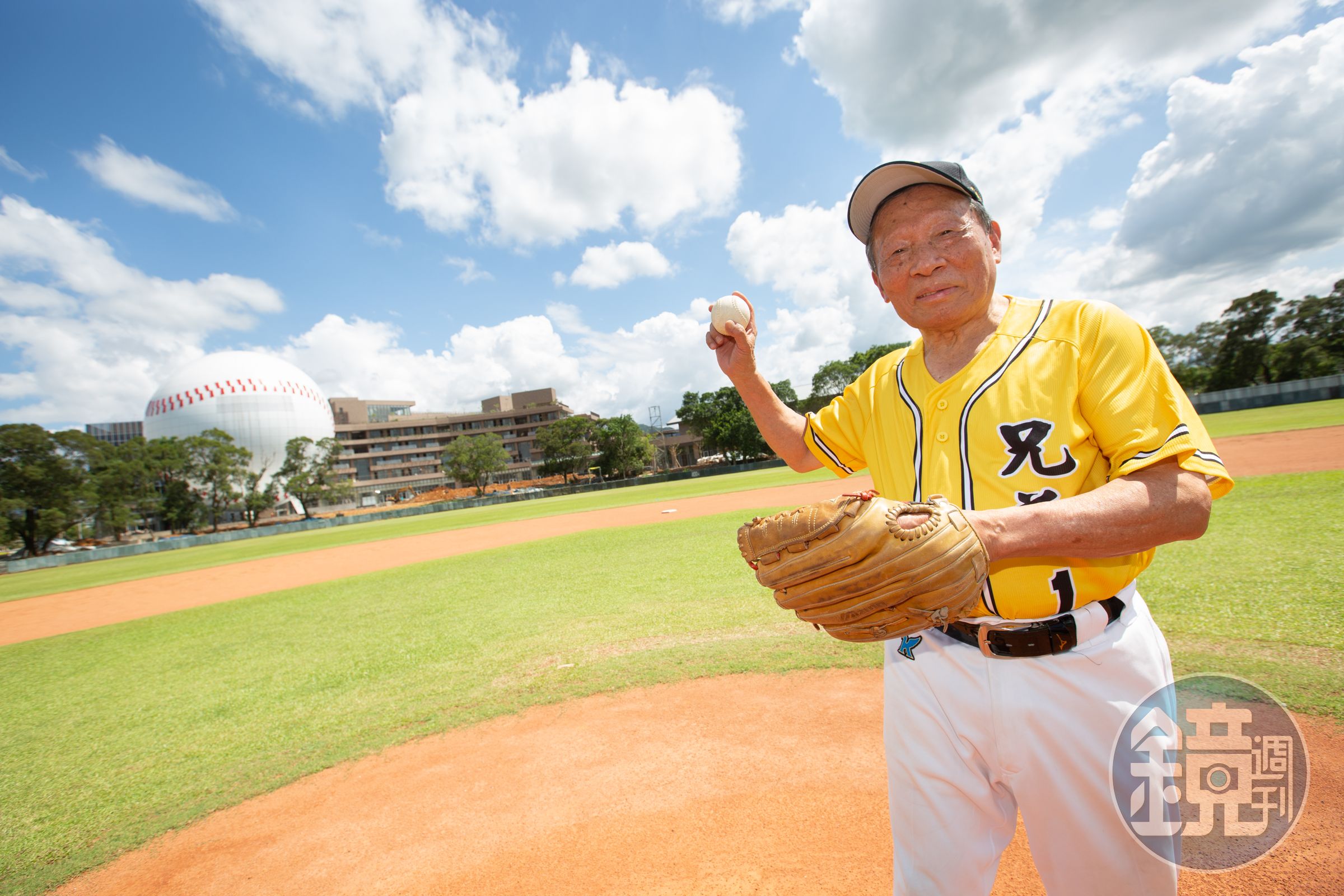 一場環遊世界88天的孝親之旅，讓洪騰勝察覺商機，決定跨足飯店業。