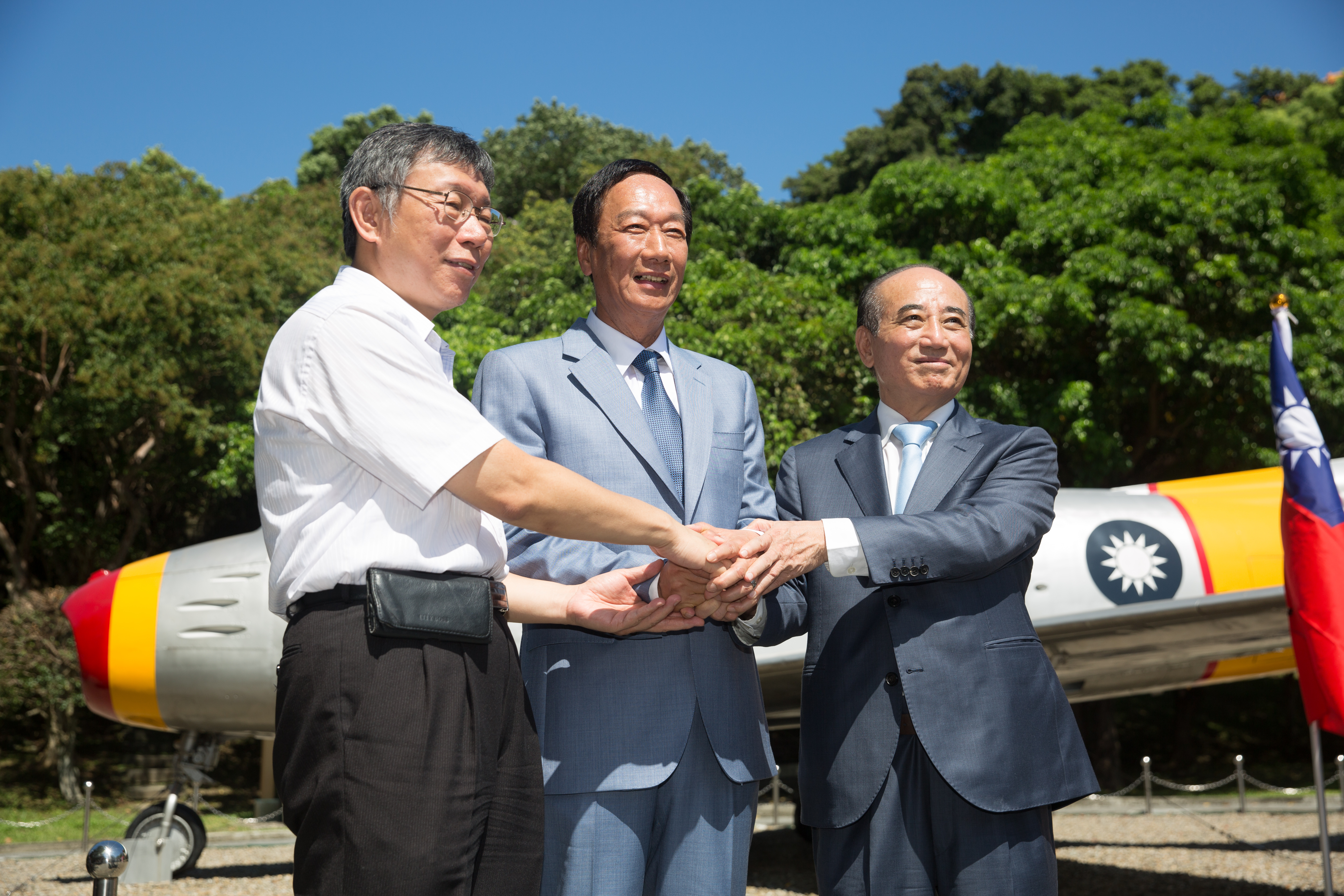 柯文哲、郭台銘、王金平結盟態勢明顯，外界紛紛揣測郭參選的時間點。