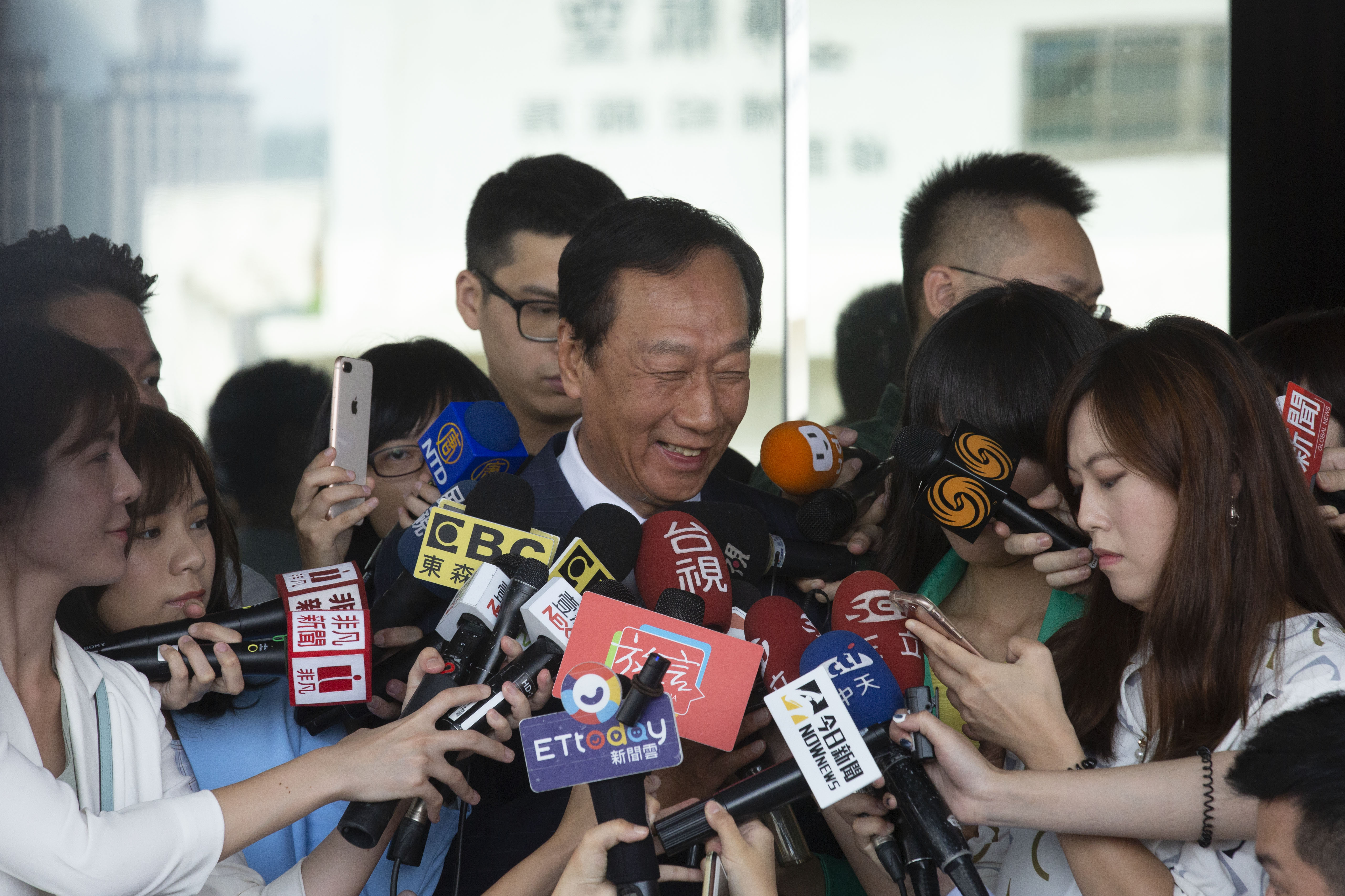 郭台銘出訪中東，一番話再次映證選總統態勢。