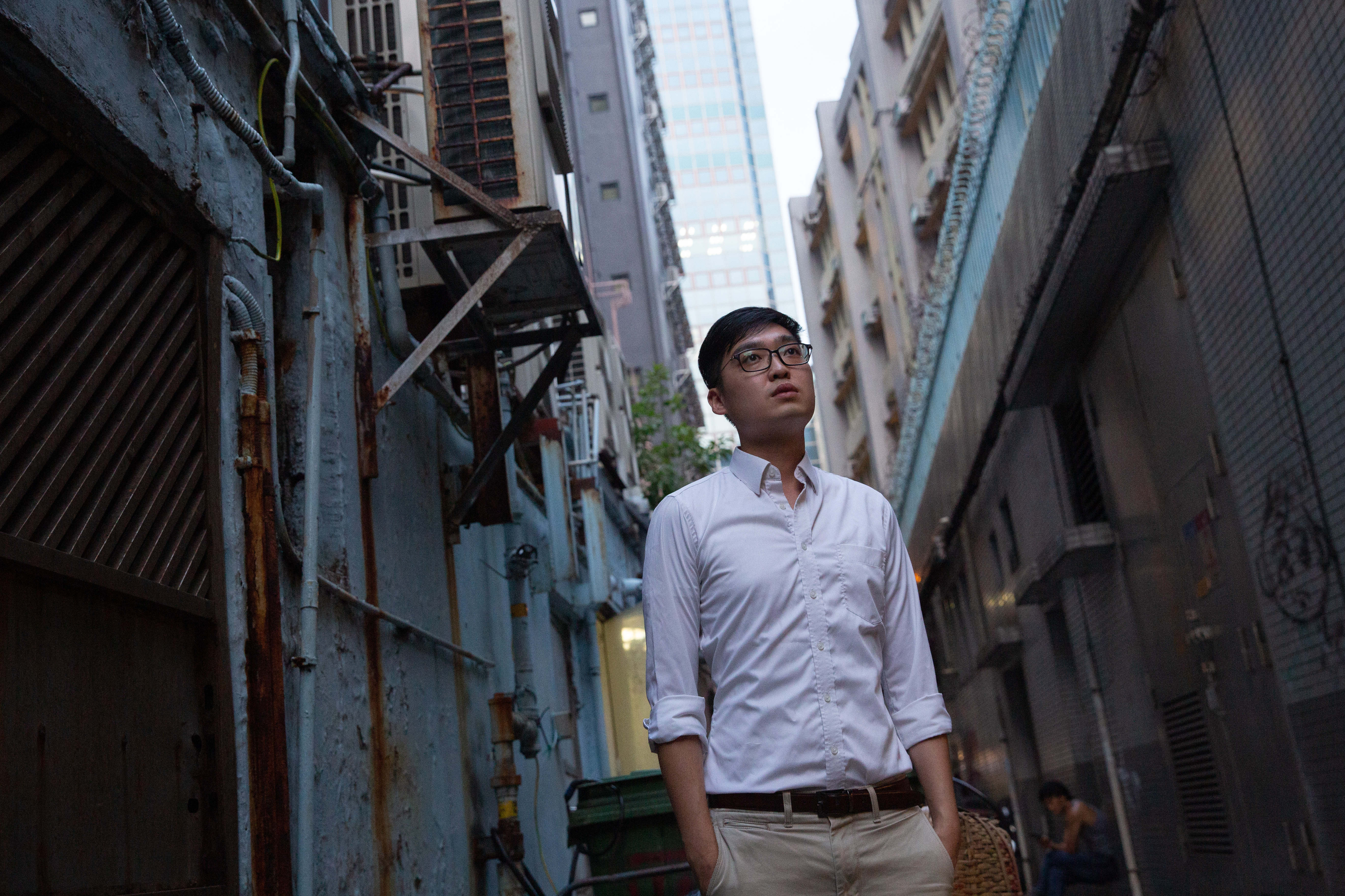 前香港民族黨召集人陳浩天被捕前夕，在香港接受鏡週刊專訪時曾透露，雨傘運動之後遭到跟蹤。