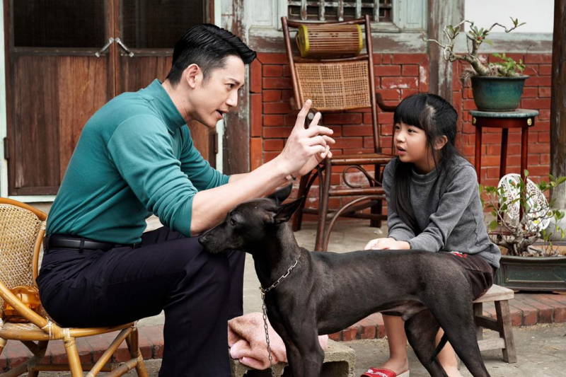 吳以涵的自然演技，在金鐘實力派演員環繞下，一點都不遜色。（華視提供）