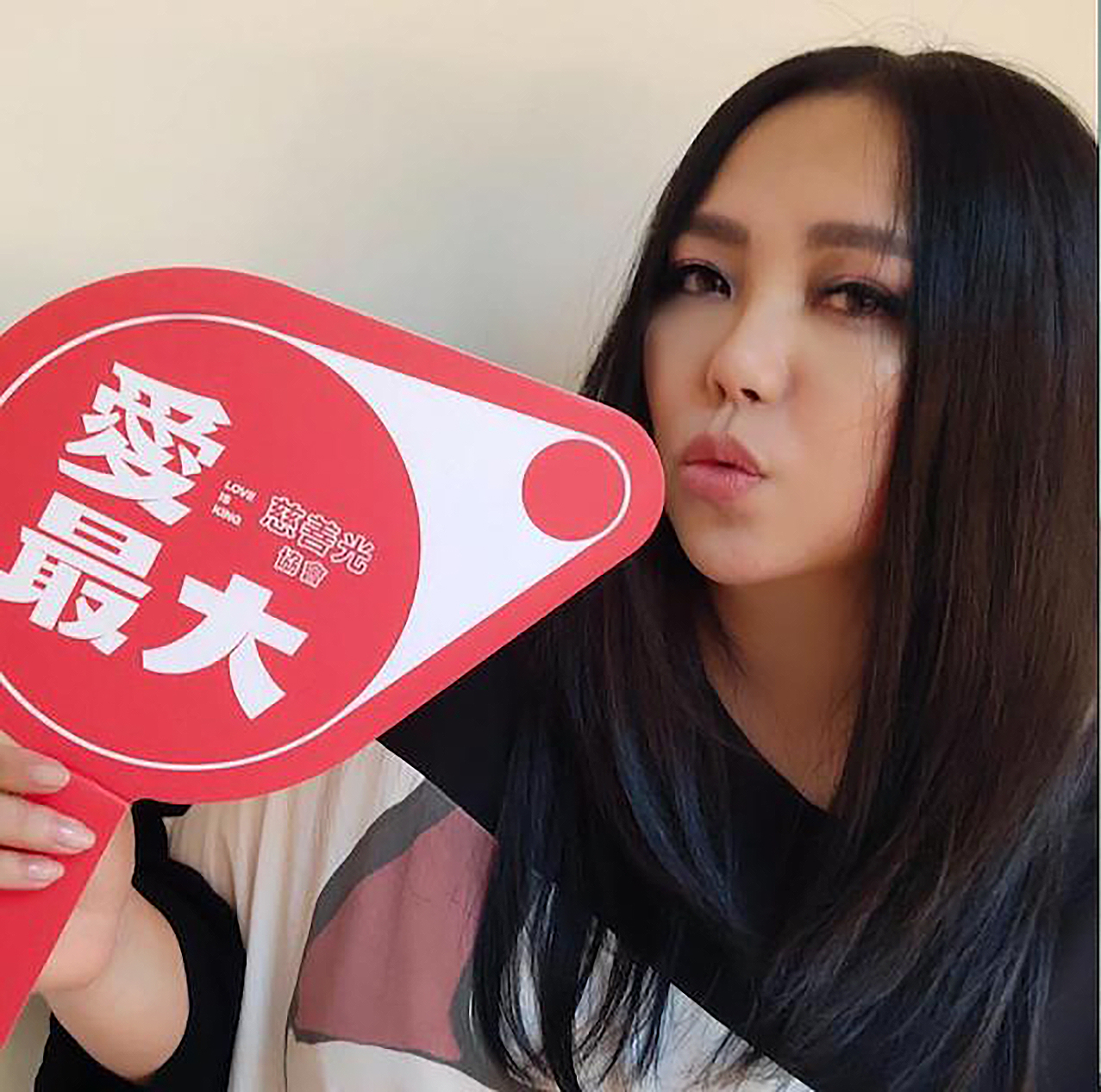 張惠妹為蔣承縉的新書《禮悟》提筆為文,分享她參加兩人婚禮的感動。(愛最大慈善光協會提供)