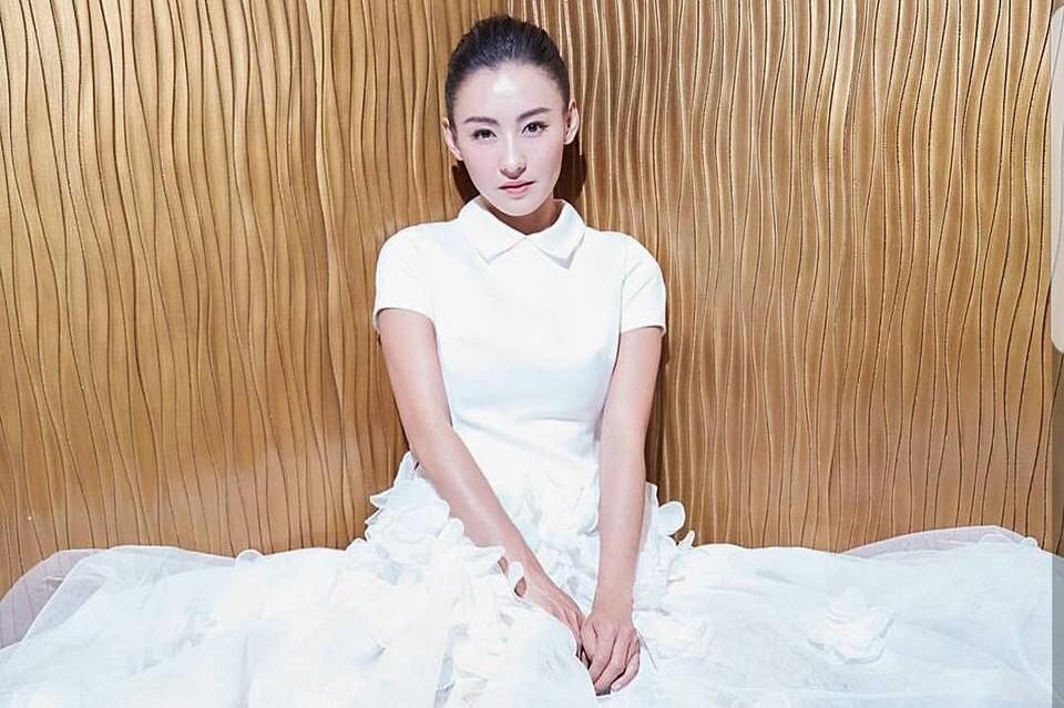 香港女星張栢芝入行後，是一家人經濟支柱。（圖／摘自張栢芝粉絲團臉書）