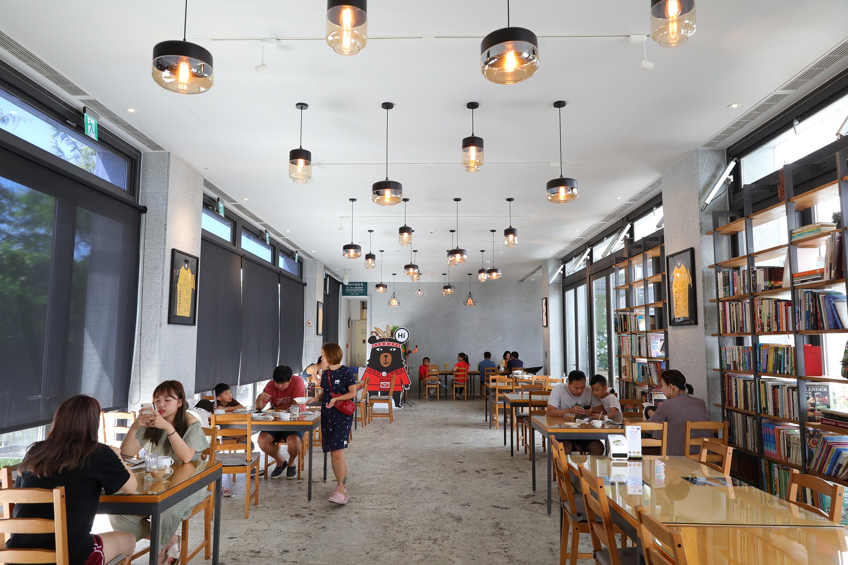 一樓Kadda食光迴廊義式料理提供早午餐及單點、套餐。