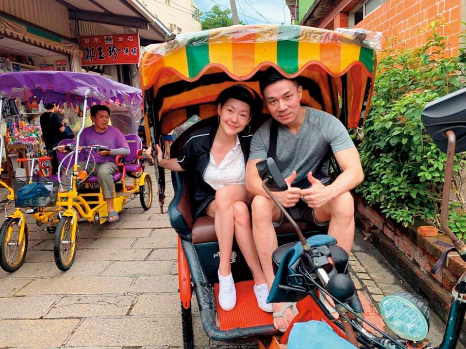 小S和許雅鈞常有平民約會,也曾帶著一家大小到鹿港玩。(翻攝自小S臉書)