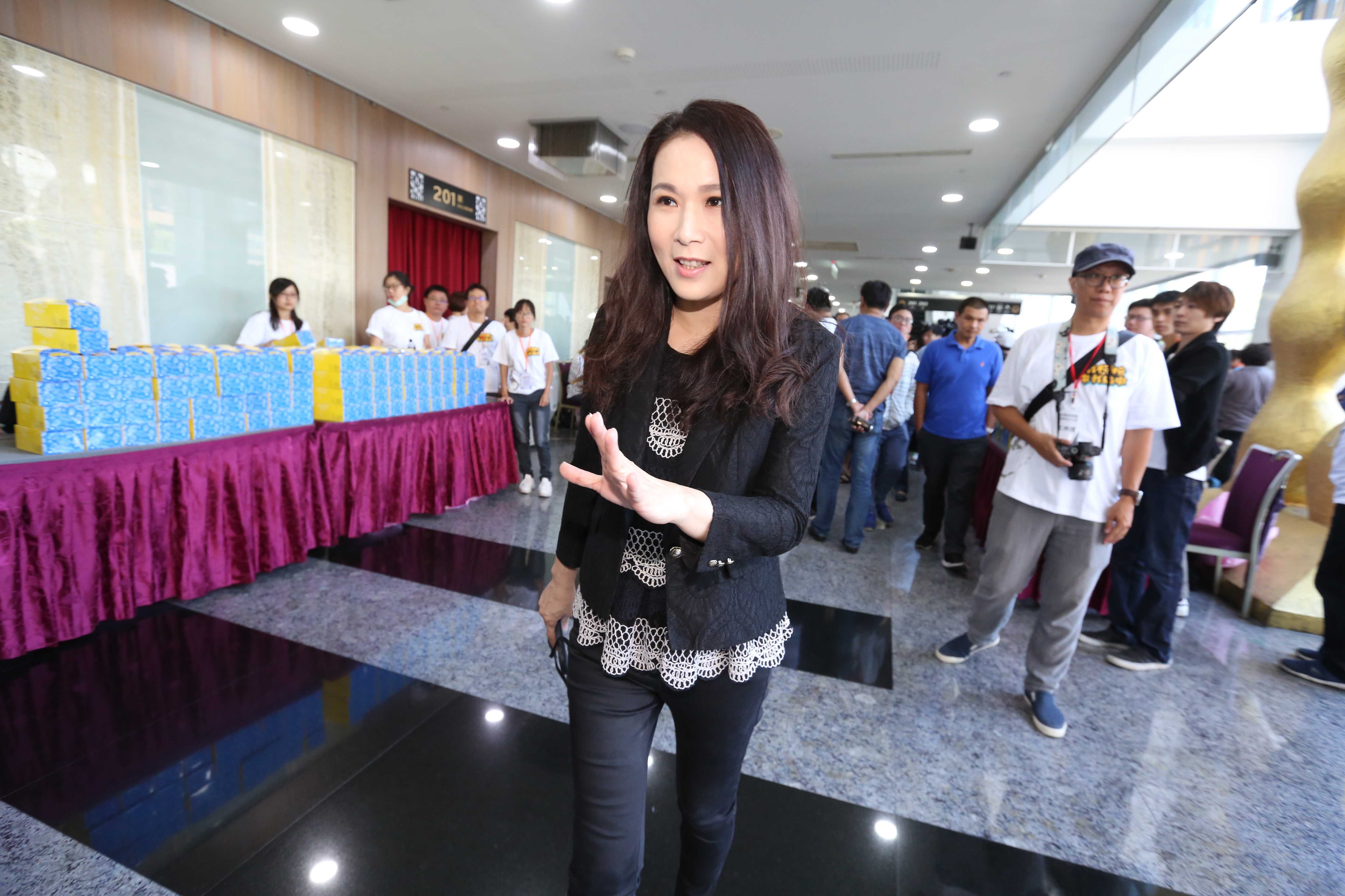 劉宥彤作風強勢遭到不少挺郭人士抱怨。 