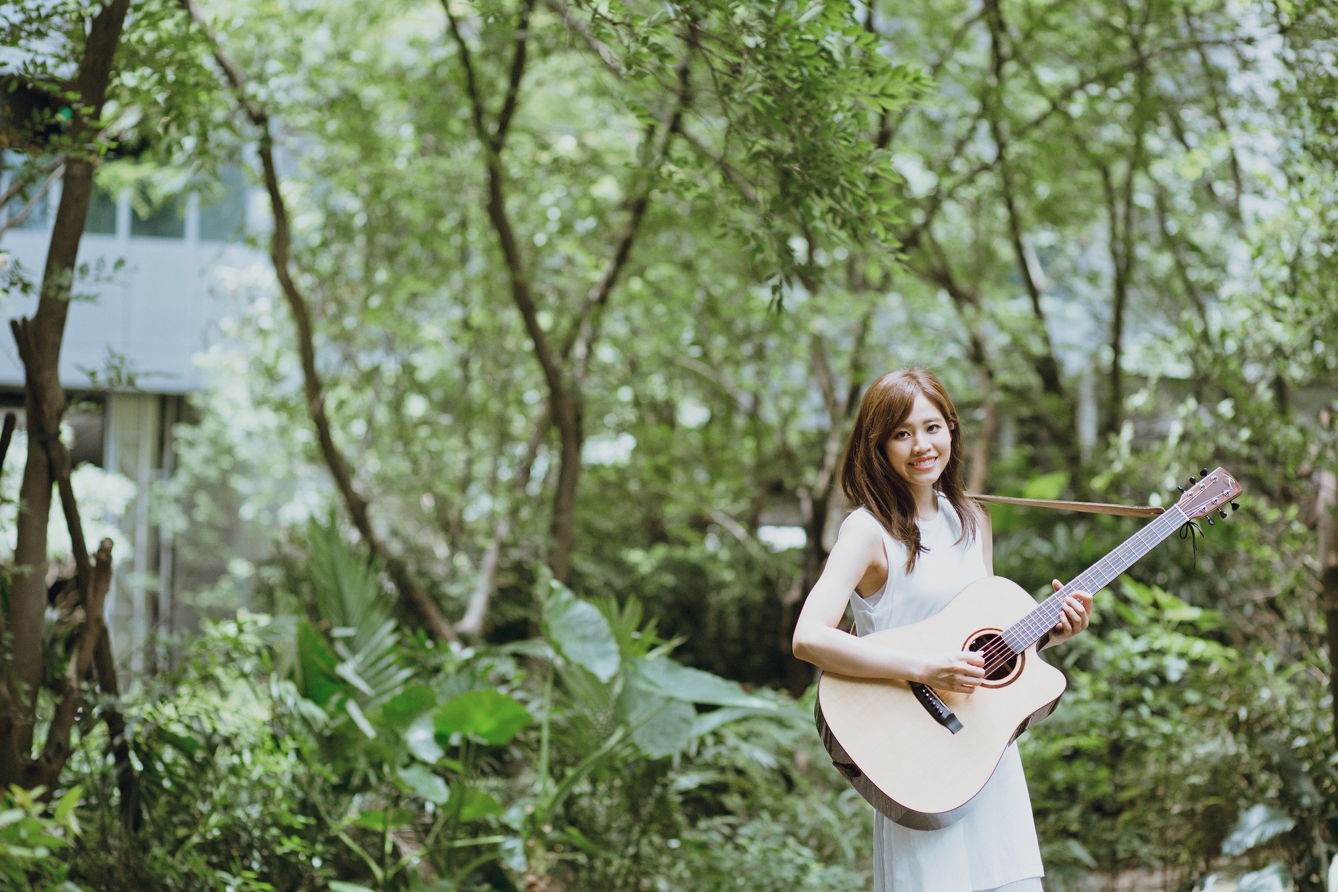 吳汶芳被吉他品牌Risen相中，成為年度代言人。（福茂唱片提供）