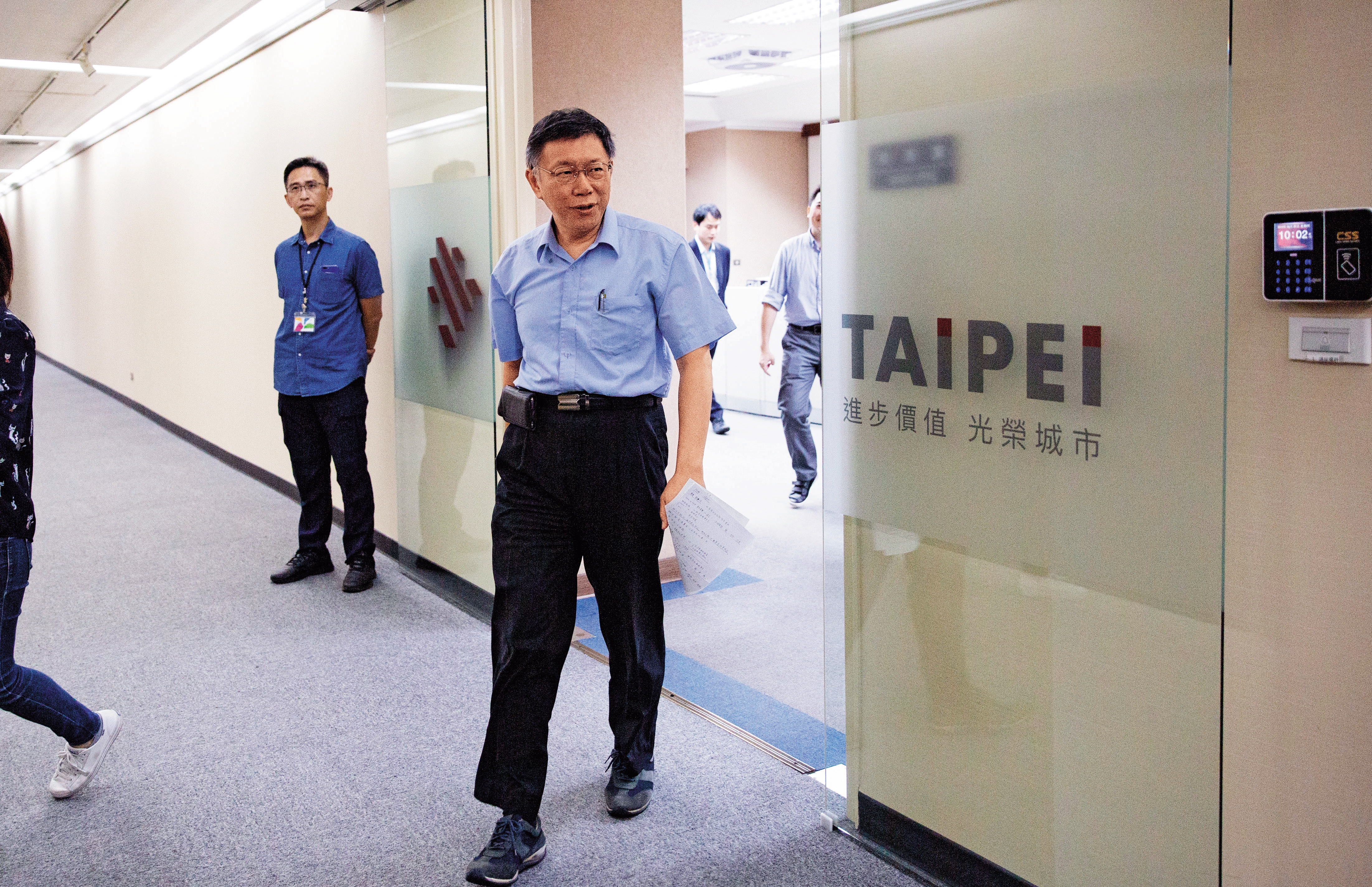 市府幕僚8月初開晨會一度提醒柯文哲，遠雄對復工項目不積極，柯乾脆直接要遠雄表態。